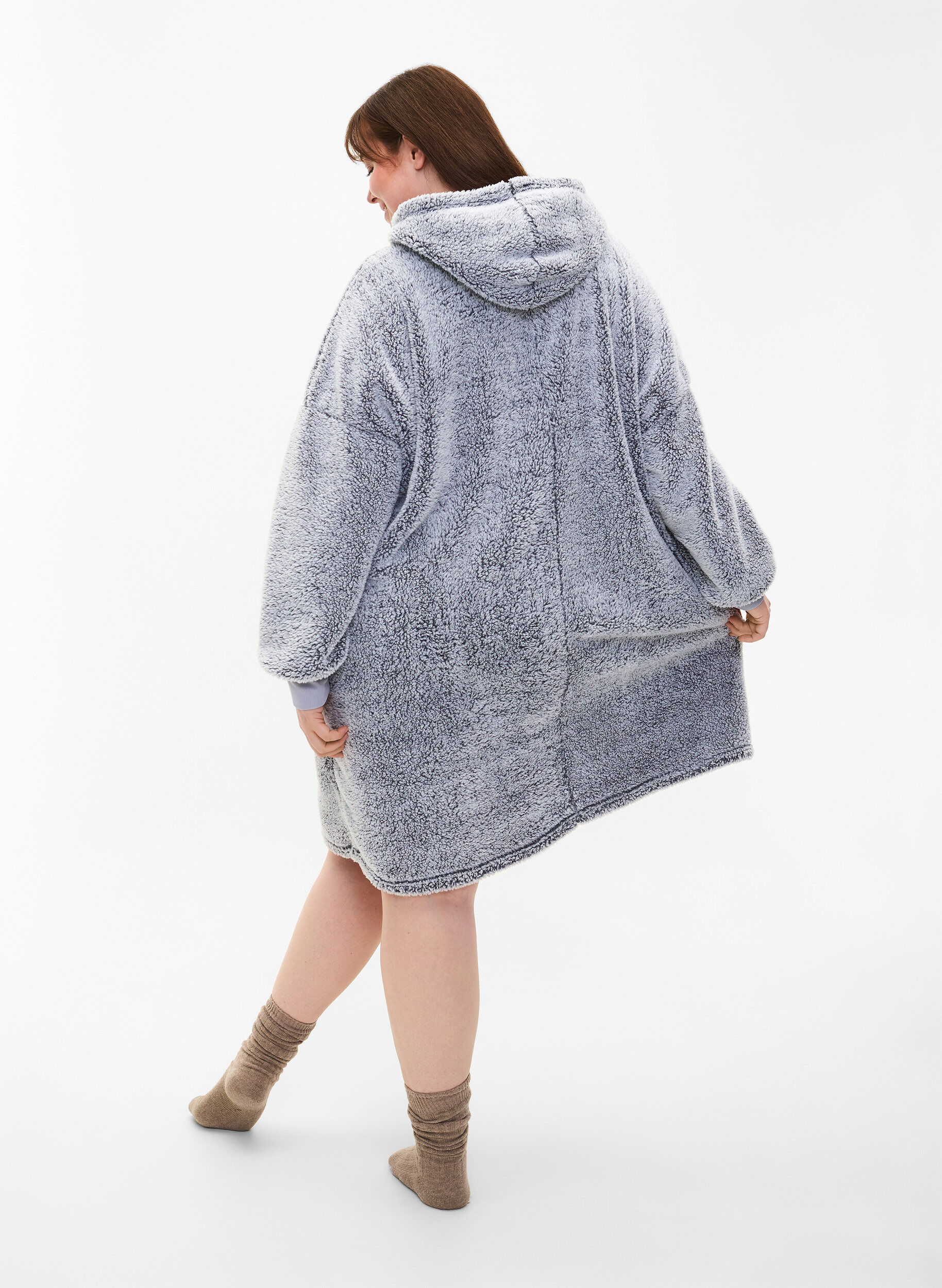 Zizzi Oversized teddykjole med lomme, Grey Melange, Model image number 1
