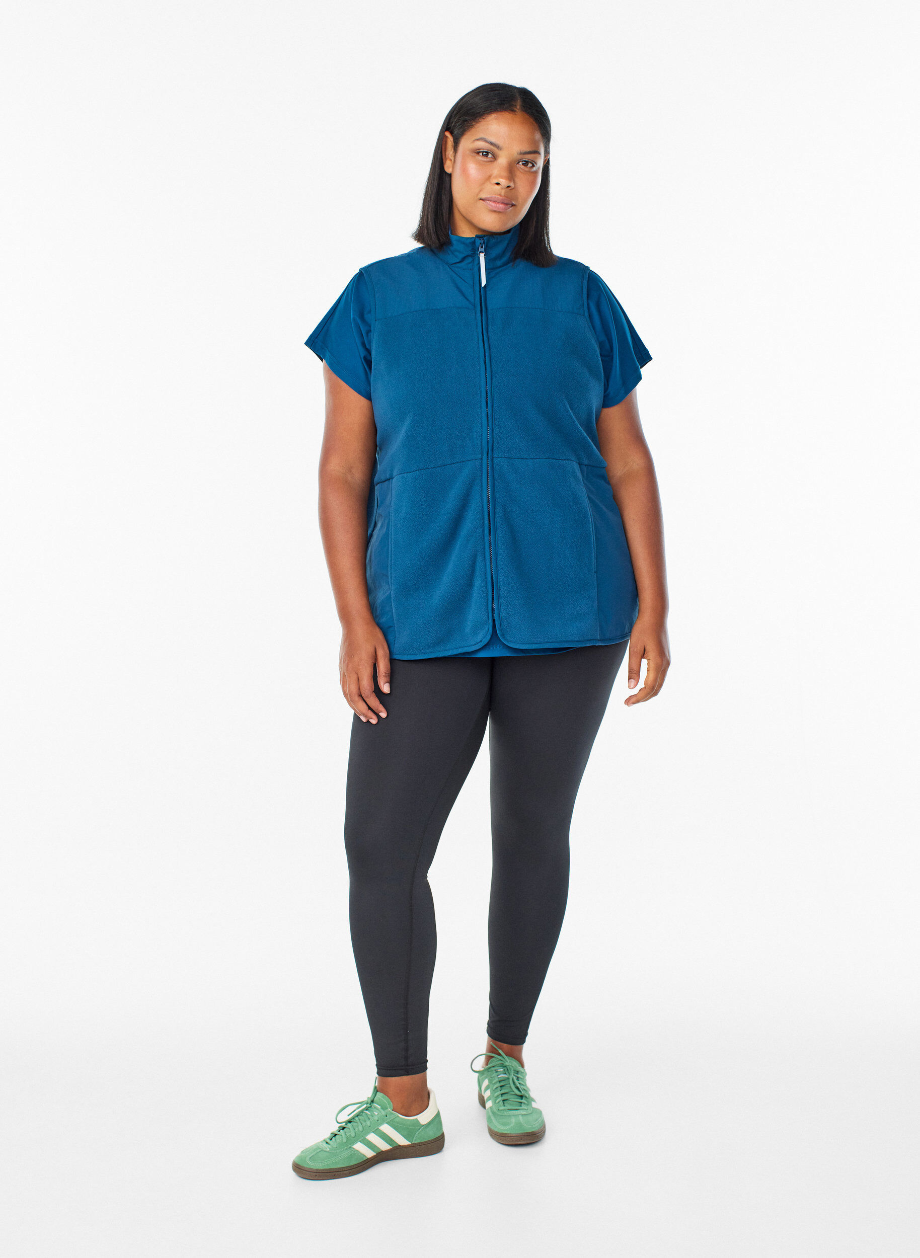 Zizzi Fleecevest med h&oslash;j krave og lommer, Bl&aring;, Model image number 1