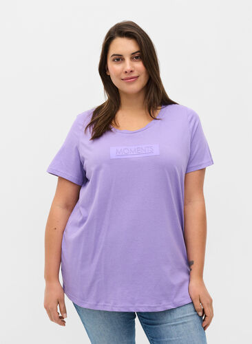 Kortærmet bomulds t-shirt med tryk , Paisley Purple TEXT, Model image number 0