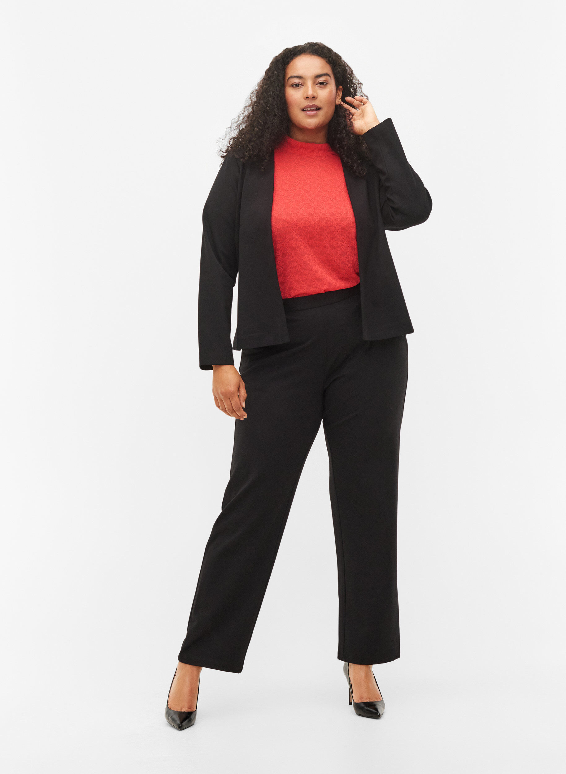 Zizzi T&aelig;tsiddende blondebluse med lange &aelig;rmer, Hibiscus, Model image number 2