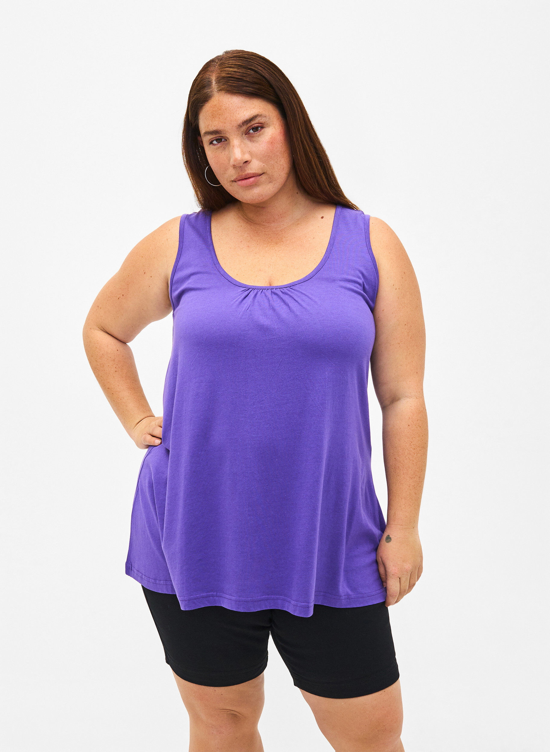 Zizzi Top med a-shape og rund hals, Ultra Violet, Model image number 0