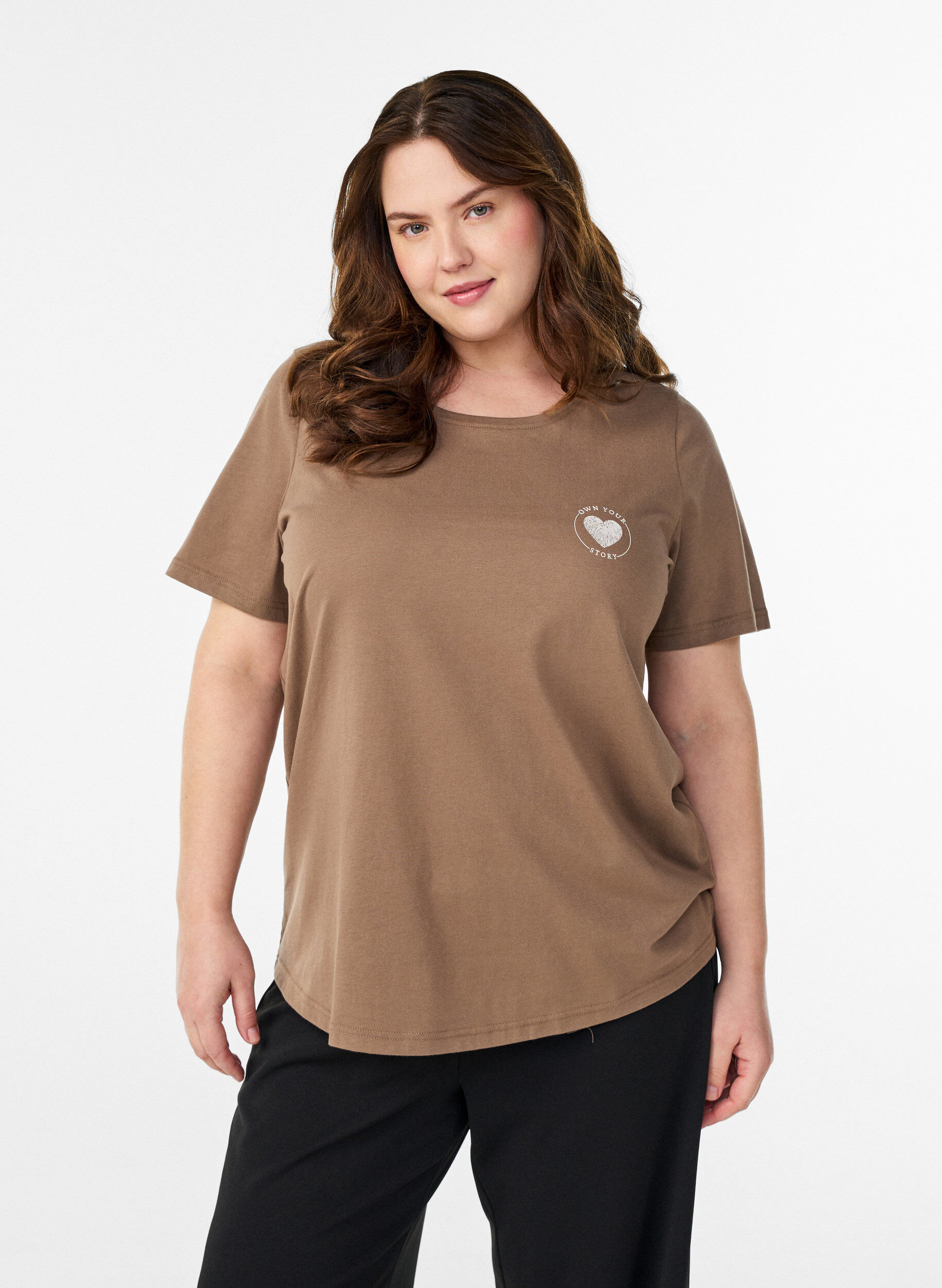 Zizzi T-shirt med motiv, Brun, Model image number 0