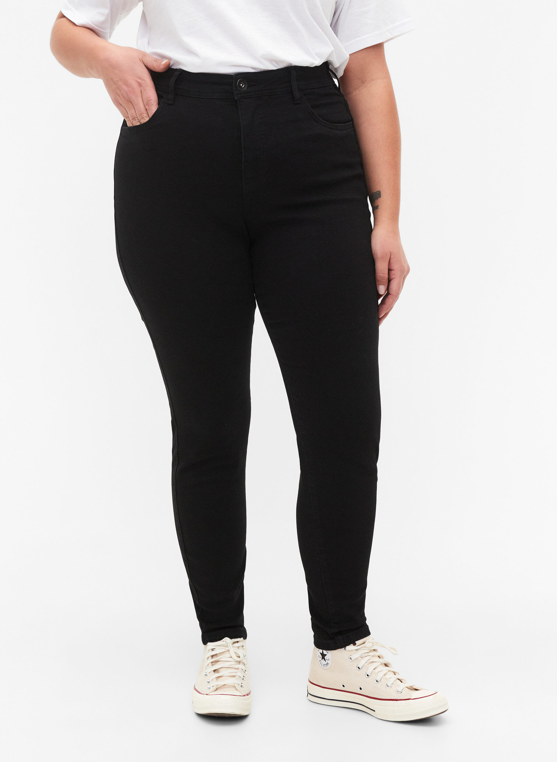 Zizzi Jeans med super slim fit, Sort, Model image number 3