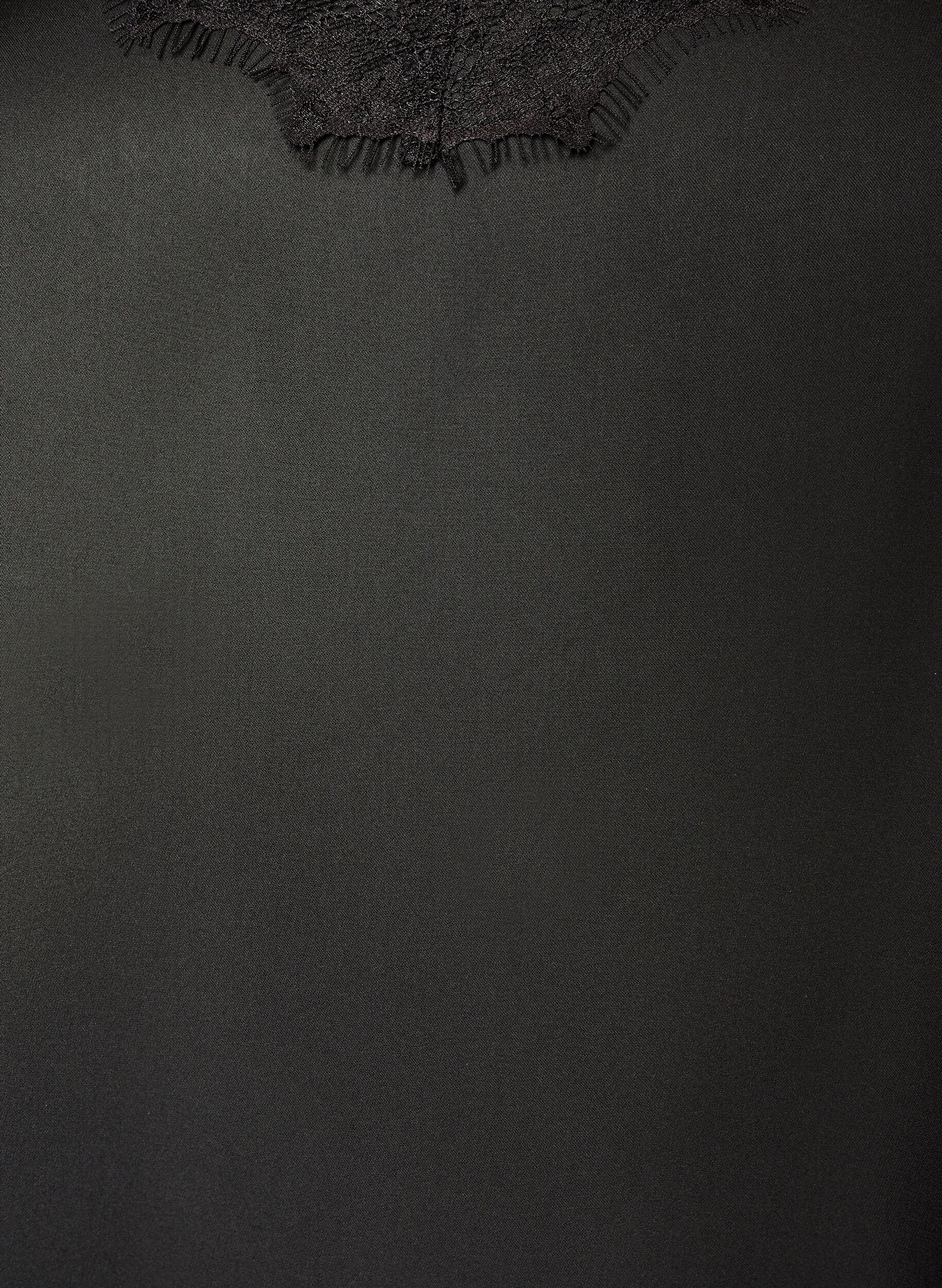 Zizzi Satintop med blondekanter og asymmetrisk fald, Sort, Packshot image number 2