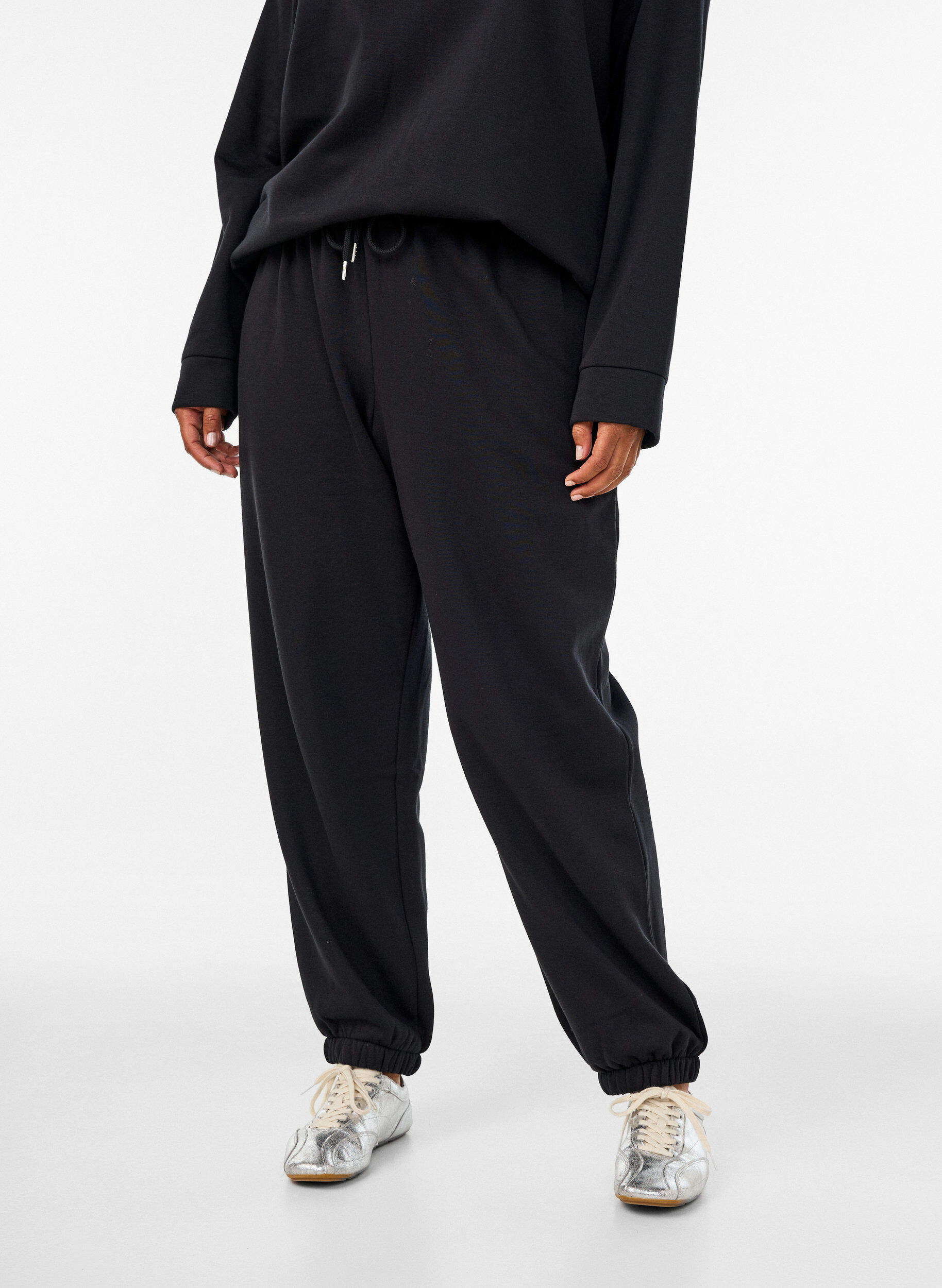 ZizziSweatpants med h&oslash;j talje og bindeb&aring;nd, Sort, Model image number 2