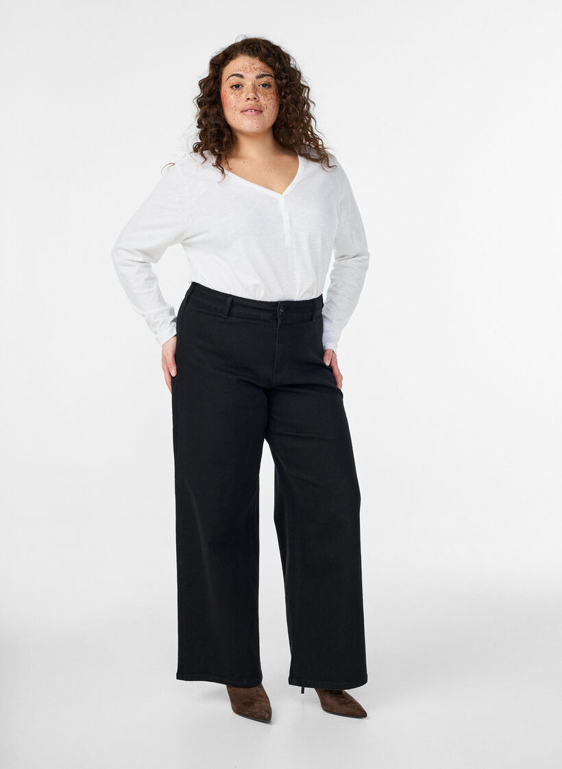 Lang&aelig;rmet t-shirt med V-hals og knapper, Hvid, Model image number 1