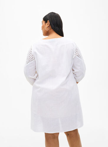 Kjole i bomuldsmix med hør og crochetdetalje, Bright White, Model image number 1