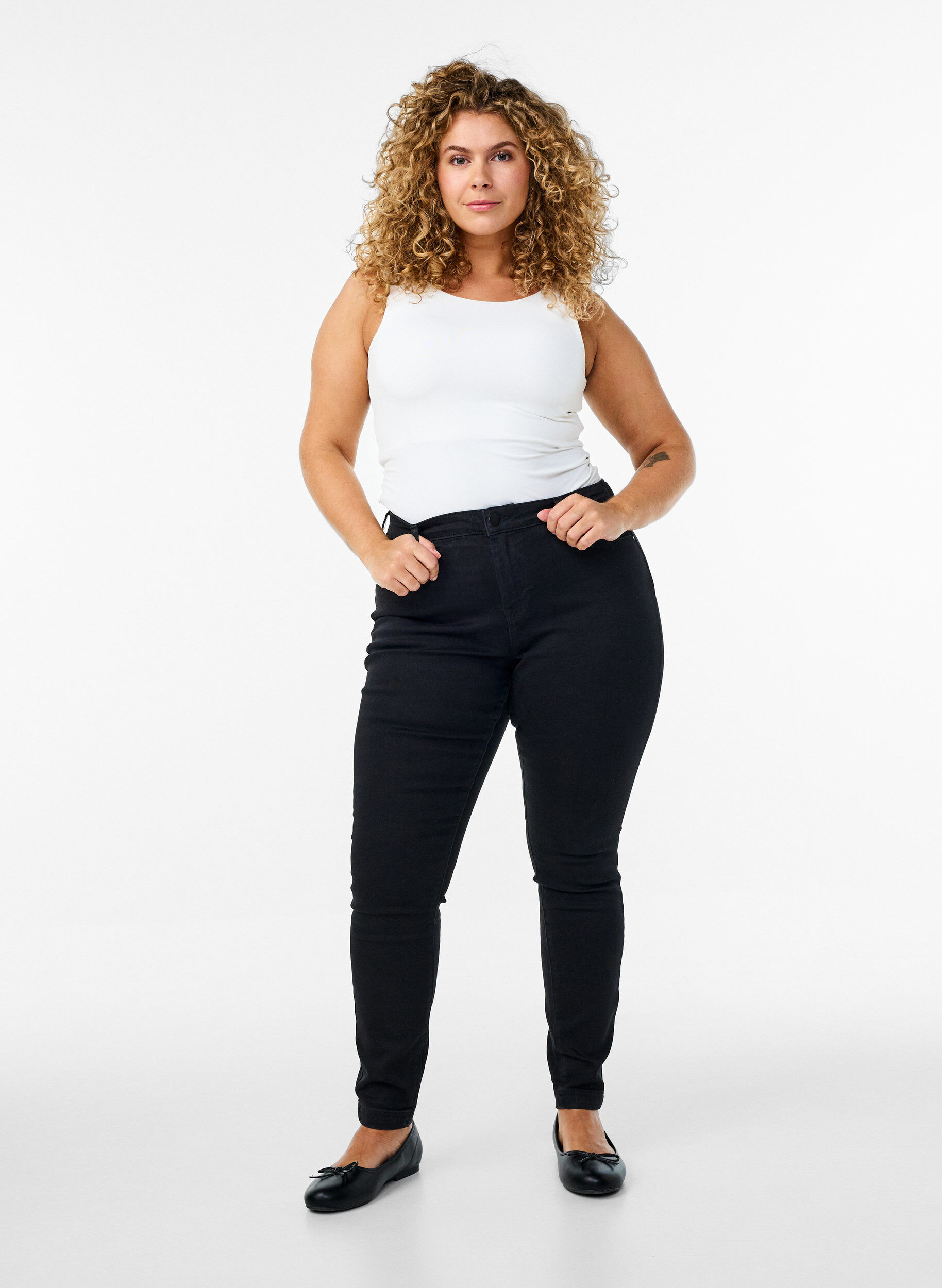 Zizzi Jeggings i bomuldsblanding, Sort, Model image number 0