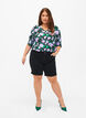 Viskosebluse med knapper, Black Small Flower, Model image number 2