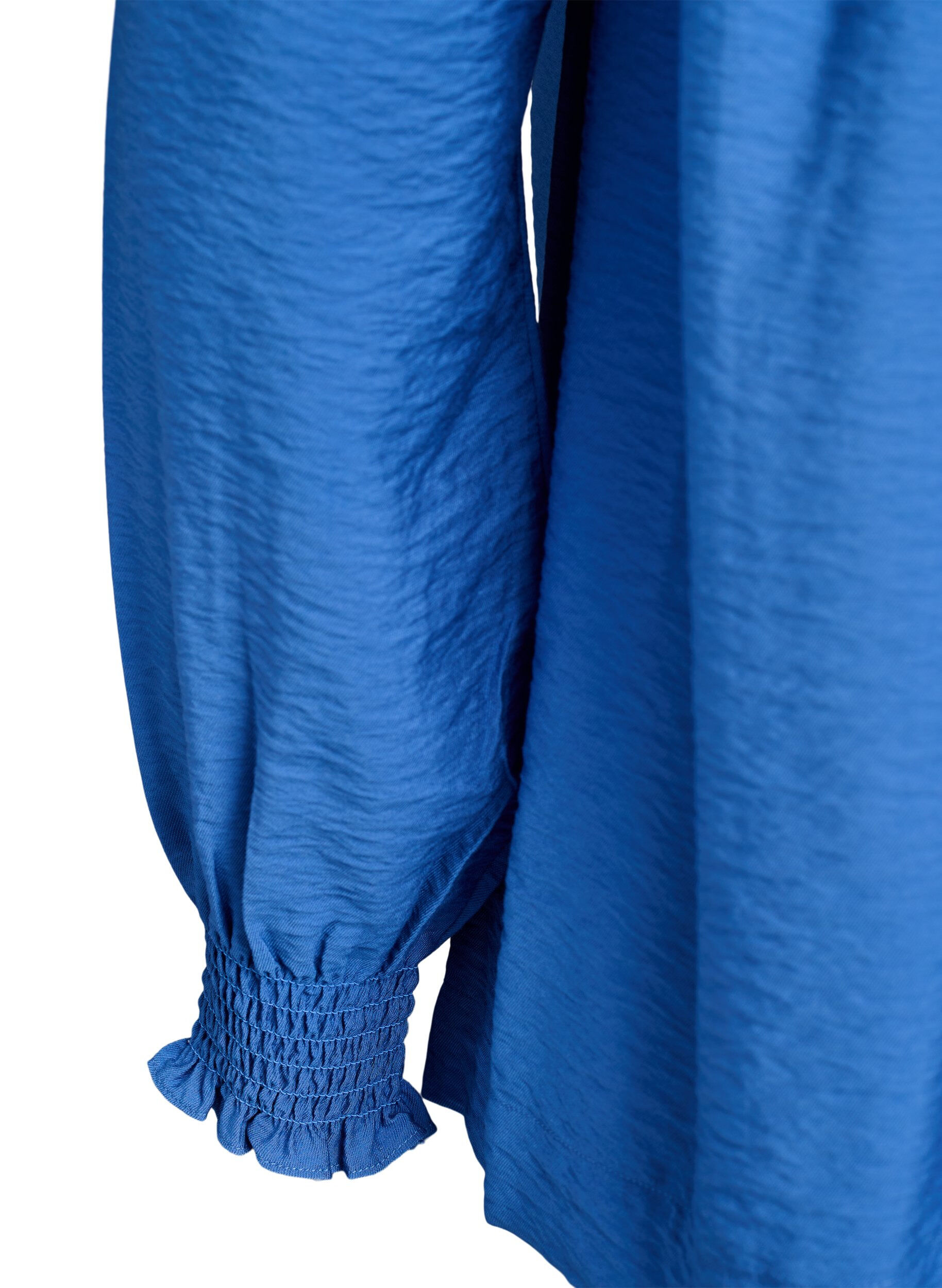 Zizzi Viskosebluse med smock og rynkedetaljer, Bl&aring;, Packshot image number 3