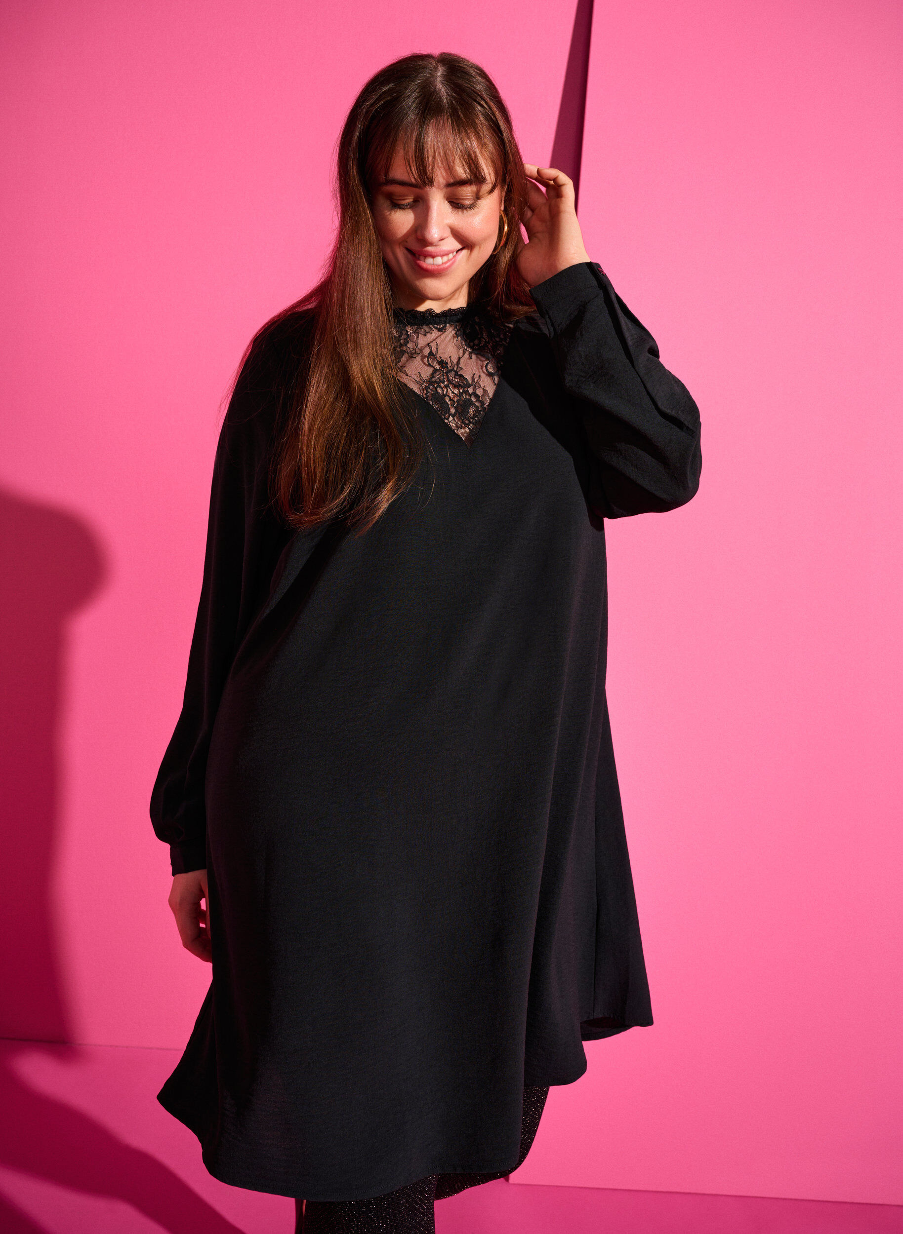 Zizzi Kjole med blondedetaljer, Black, Image image number 0