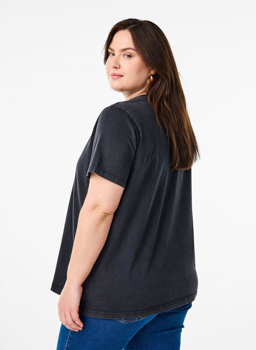 T-shirt i økologisk bomuld med cool motiv, Grå, Model image number 2