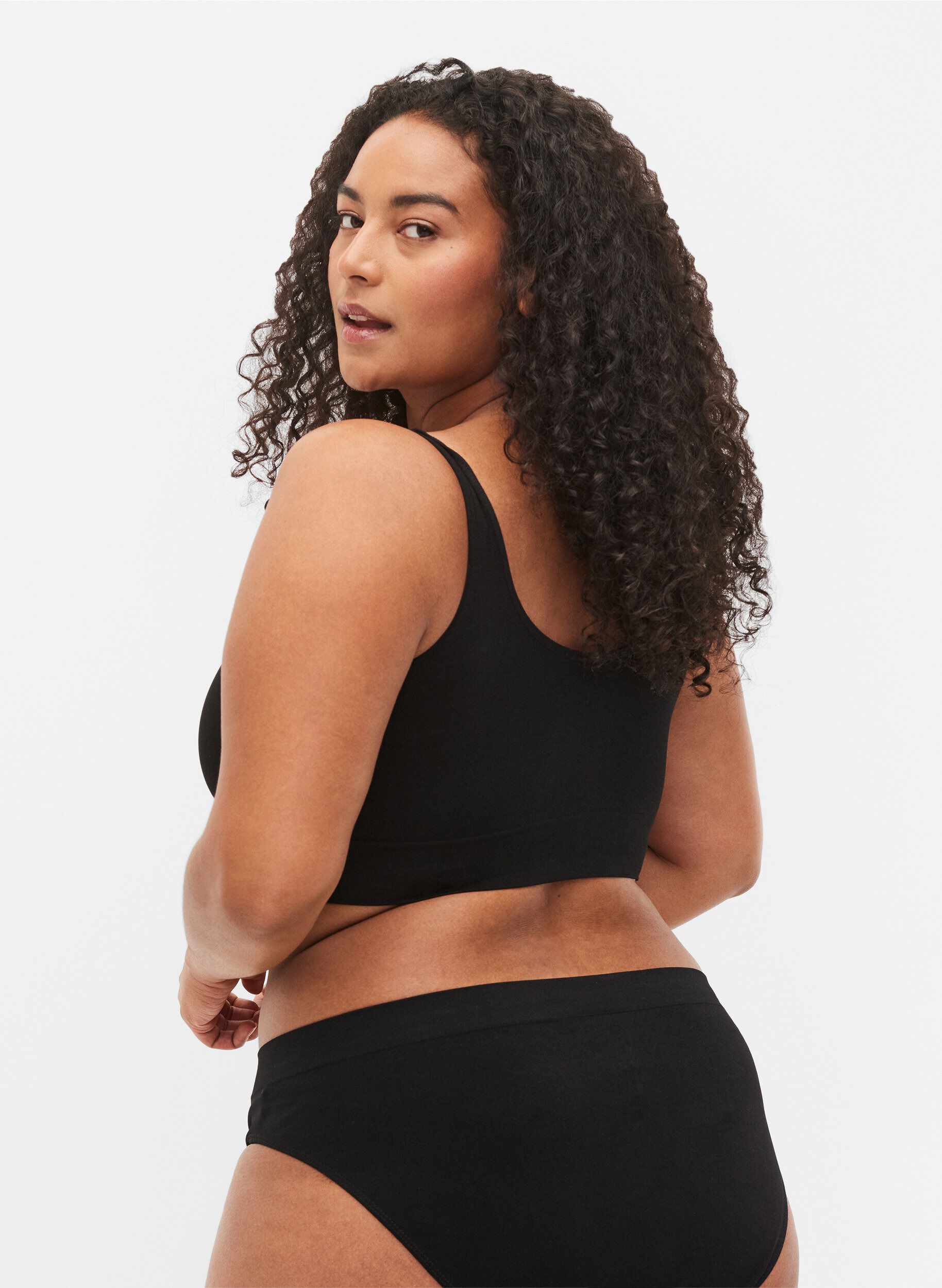 ZizziSeamless bh top, Sort, Model image number 2