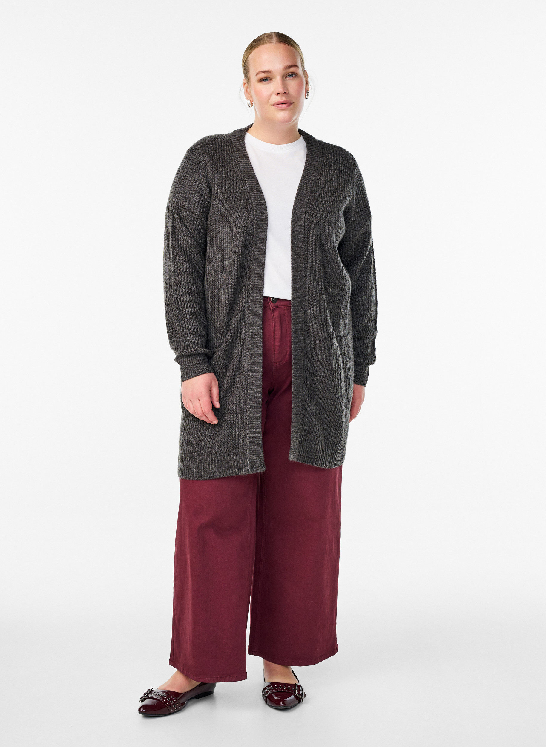 Zizzi FLASH - Lang ribstrikket cardigan med lommer, Gr&aring;, Model image number 1