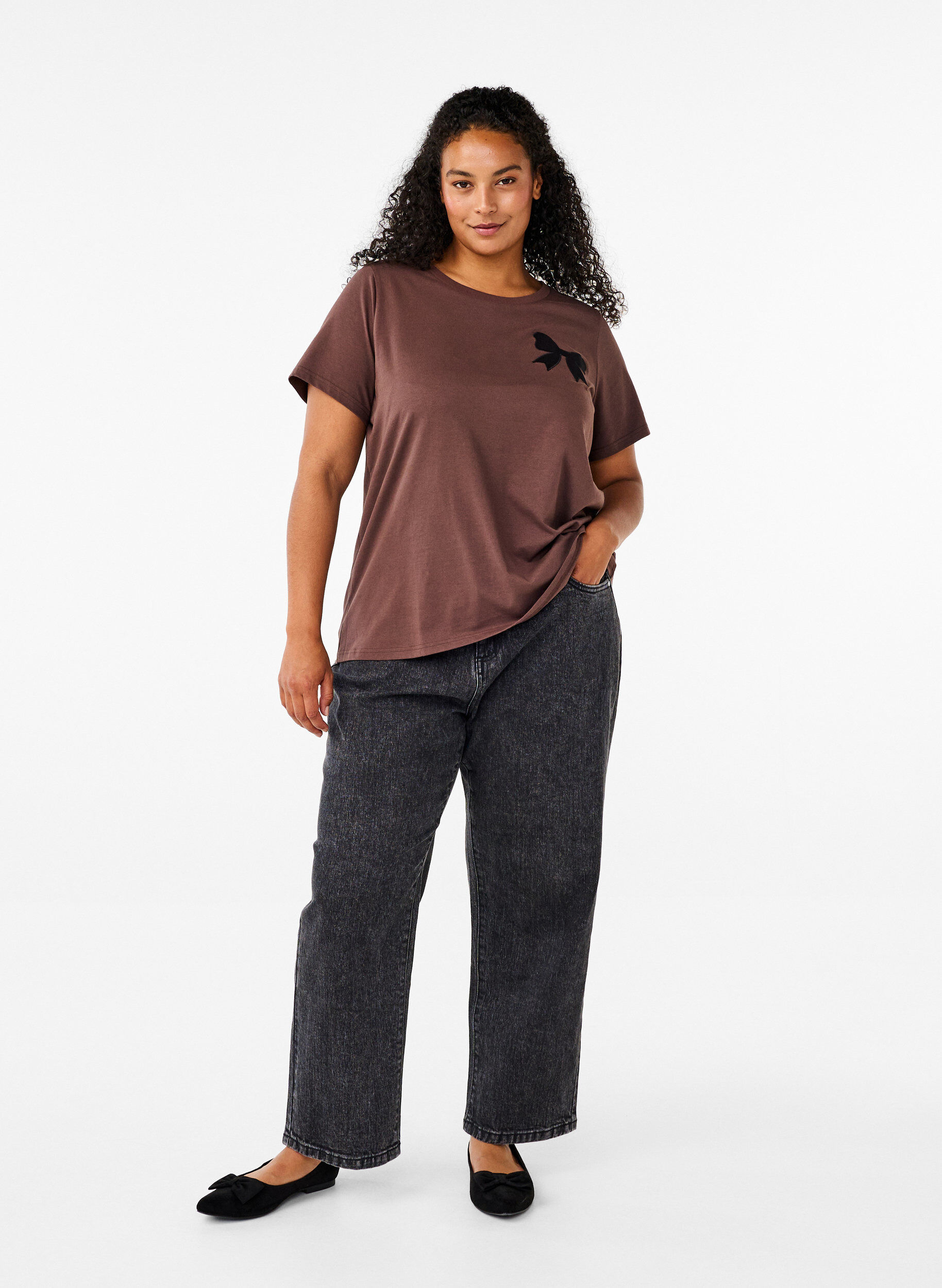 Zizzi Bomulds t-shirt med sl&oslash;jfe, C. Martini W. Black, Model image number 2