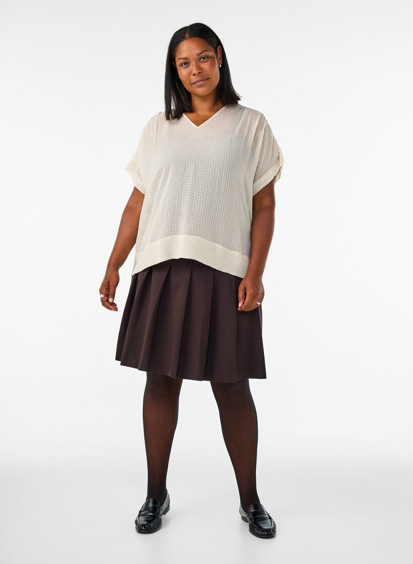 Bluse i b&aelig;k og b&oslash;lge med V-udsk&aelig;ring, Beige, Model image number 1
