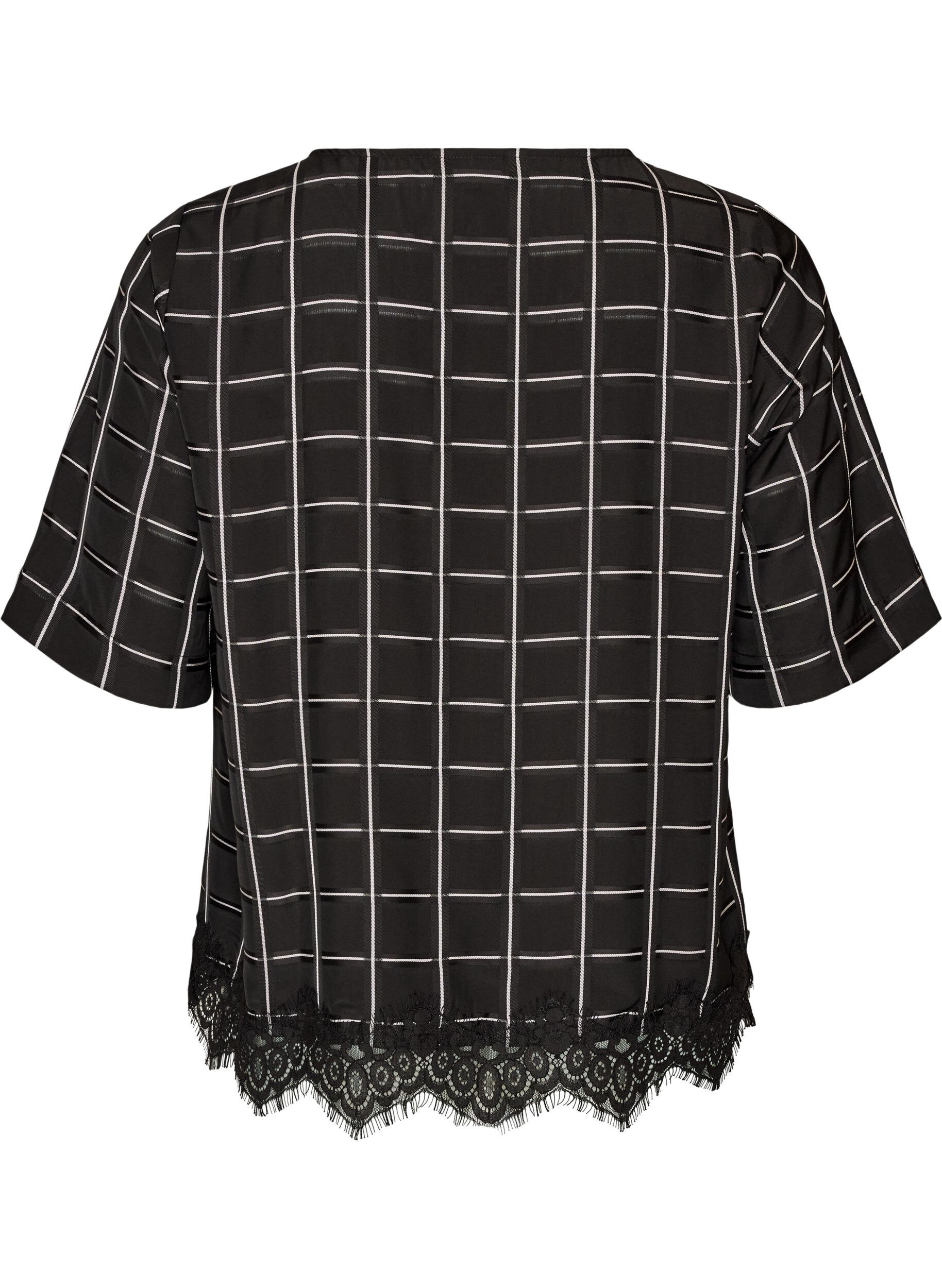 ZizziTernet bluse med blondekant og albuelange &aelig;rmer, Sort, Packshot image number 1