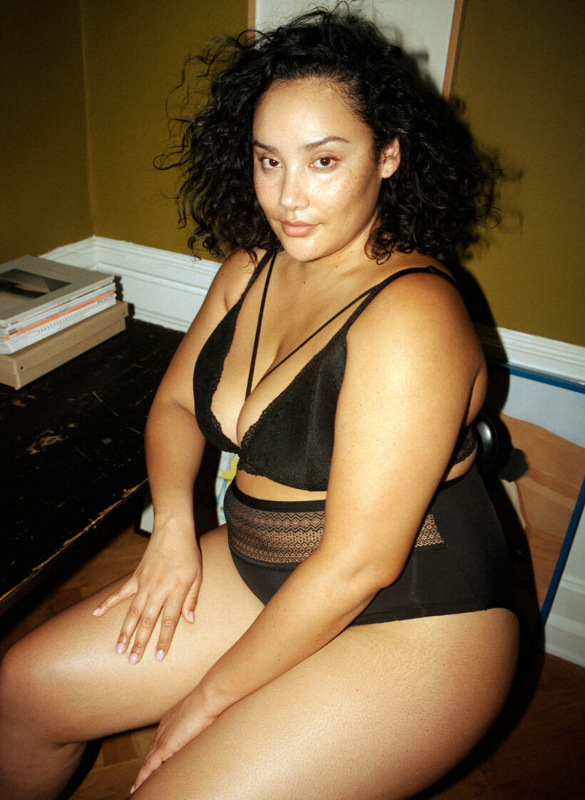 Blonde bh med string detaljer, Sort, Image image number 0