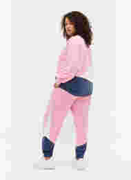 Sweatshirt med color-block, C. Pink C. Blocking, Model