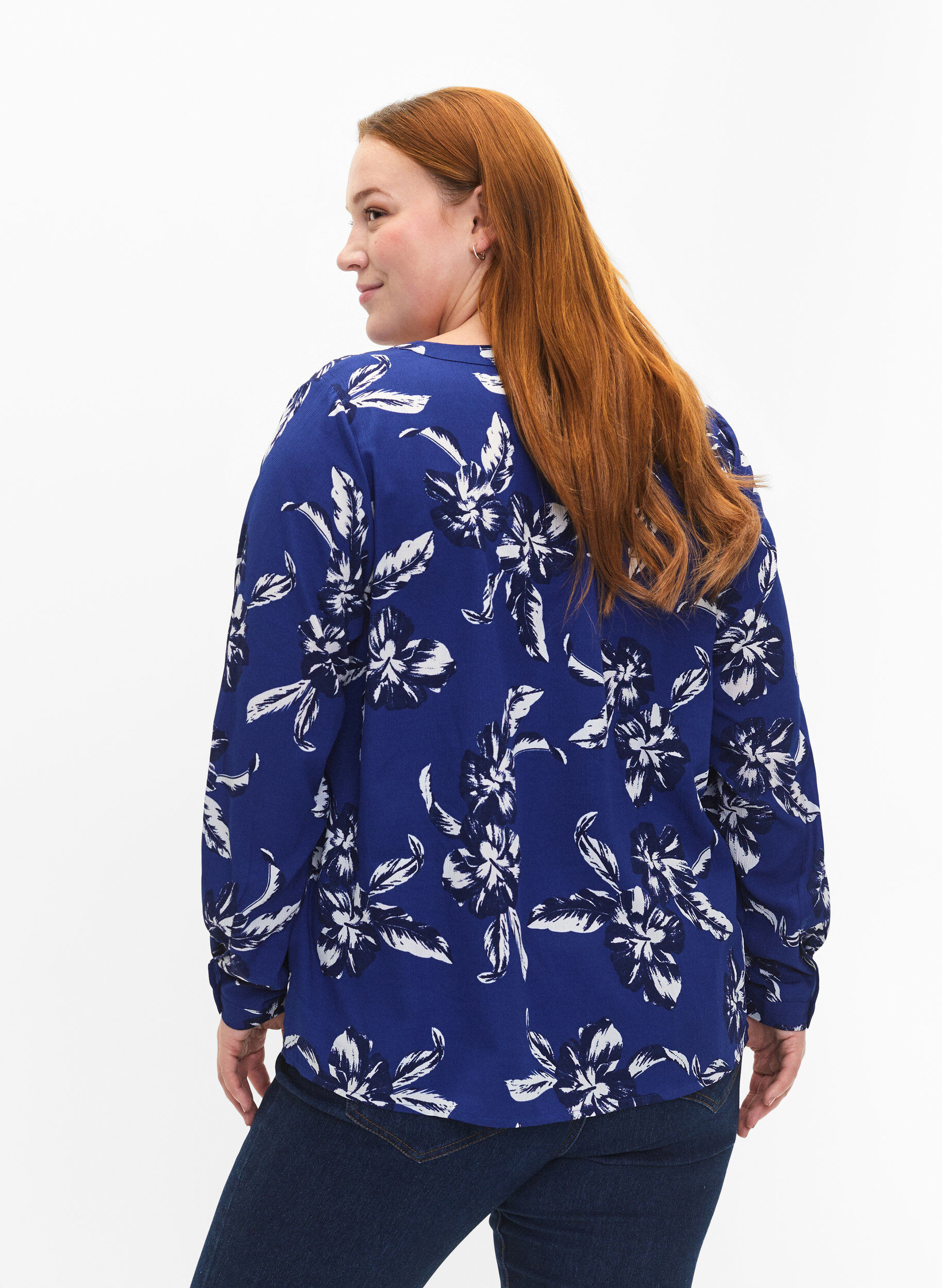 Zizzi FLASH - Lang&aelig;rmet bluse med print, Navy Blazer Flower, Model image number 1