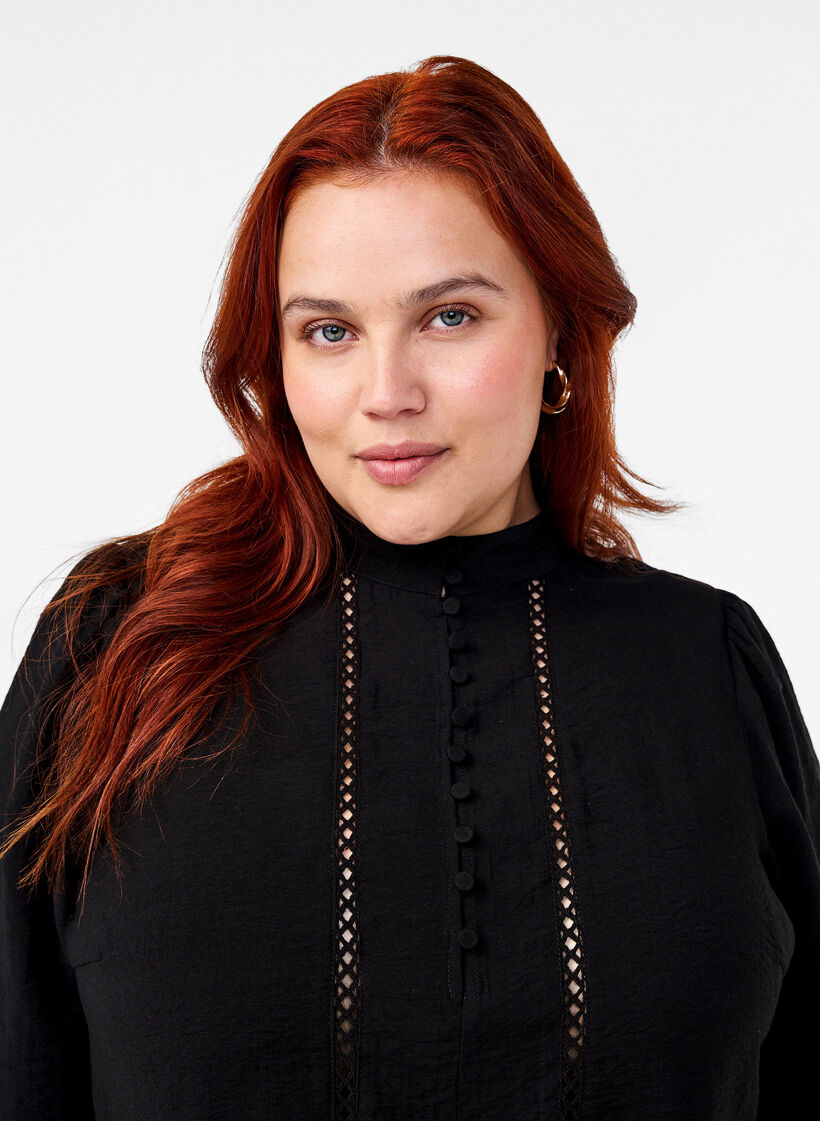 Knælang kjole med broderi og 3/4 ærmer, Black, Model image number 2