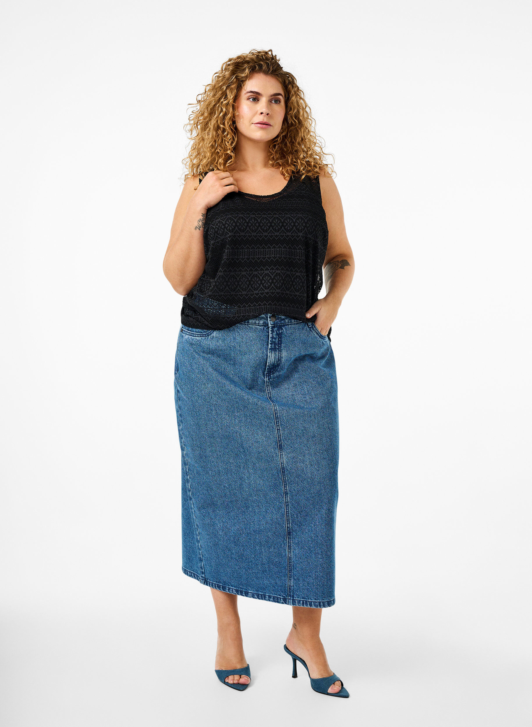 Zizzi &AElig;rmel&oslash;s top med hulm&oslash;nster, Black, Model image number 2