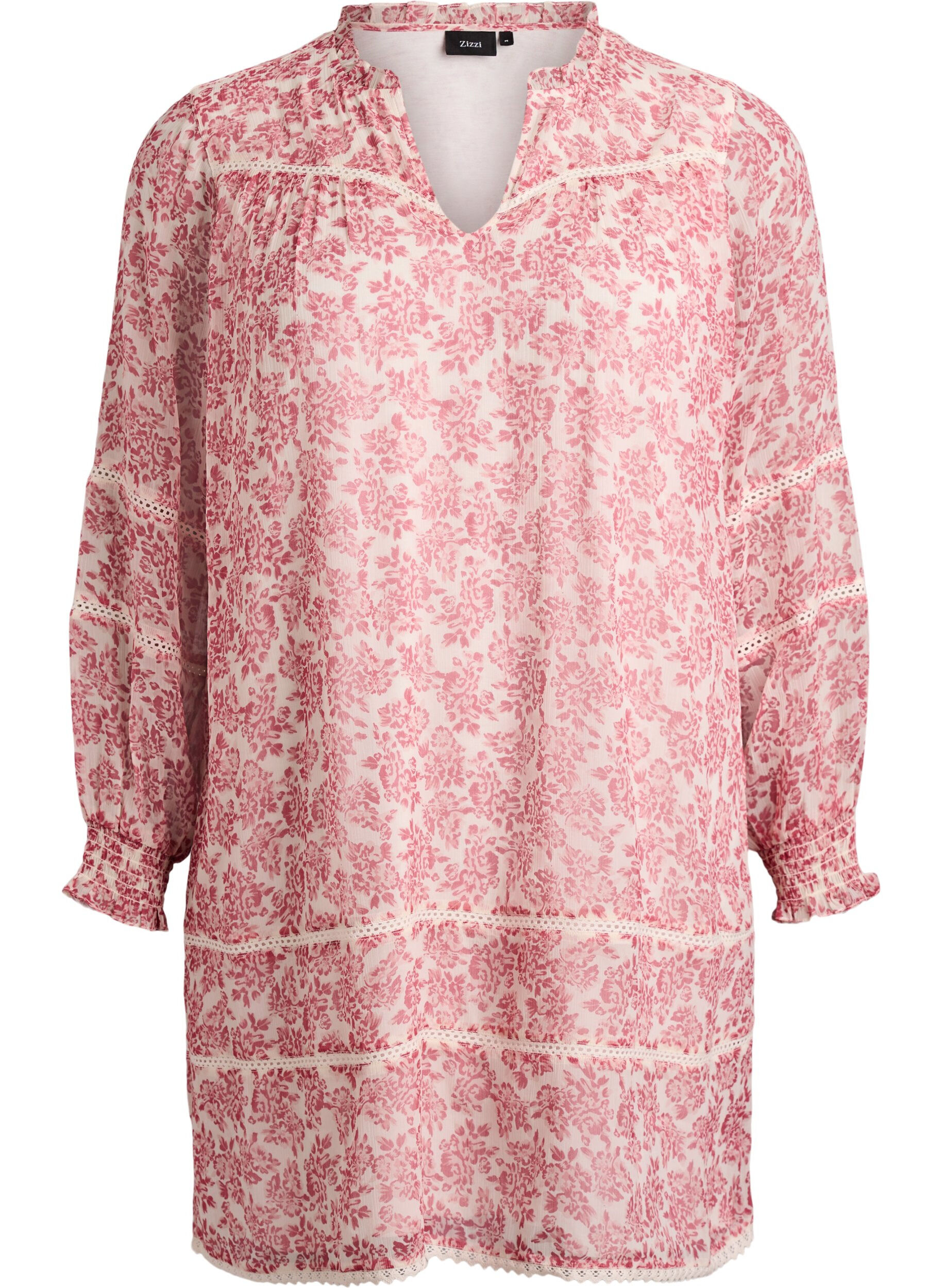 Kort kjole i chiffon med crochet-detaljer