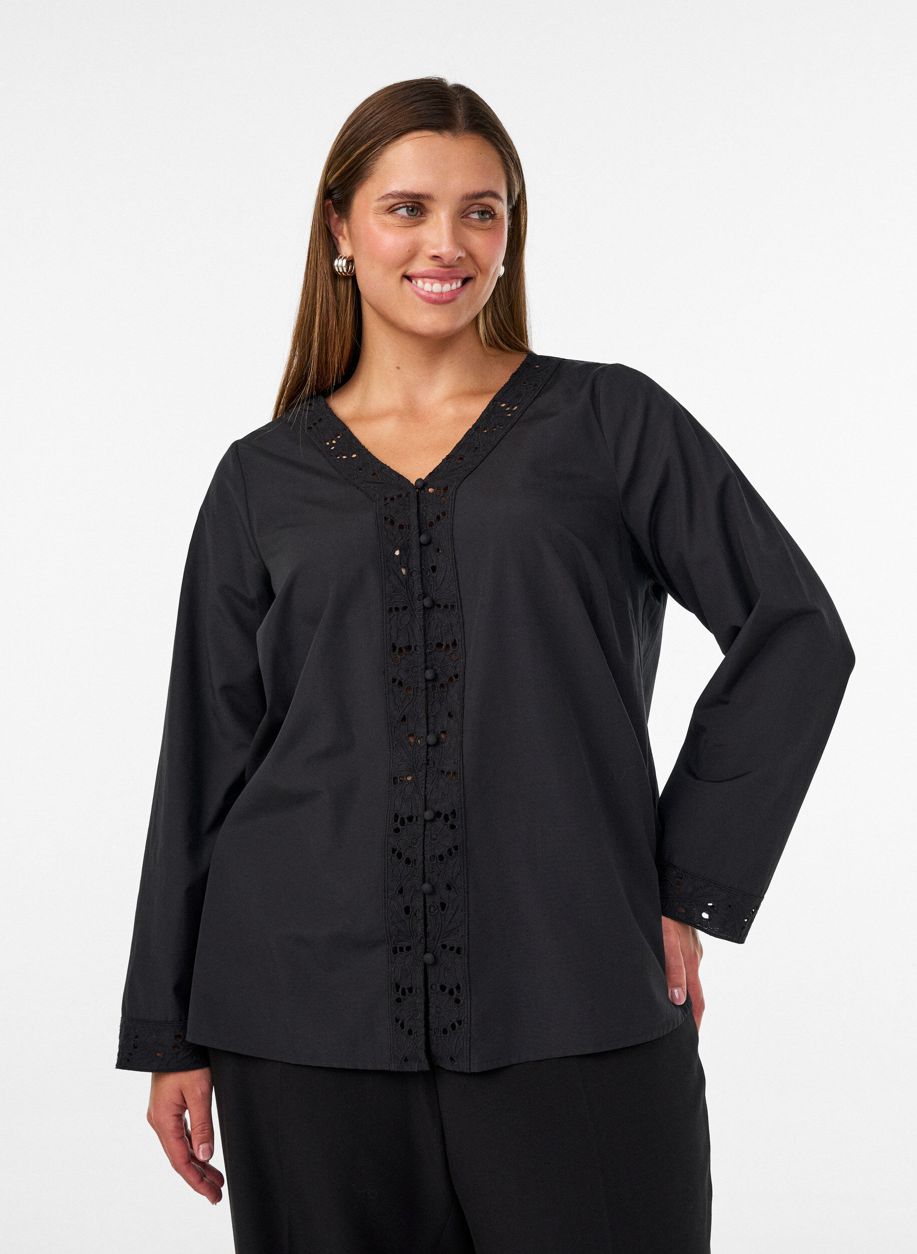 ZizziSkjortebluse med broderie anglaise, Sort, Model image number 0