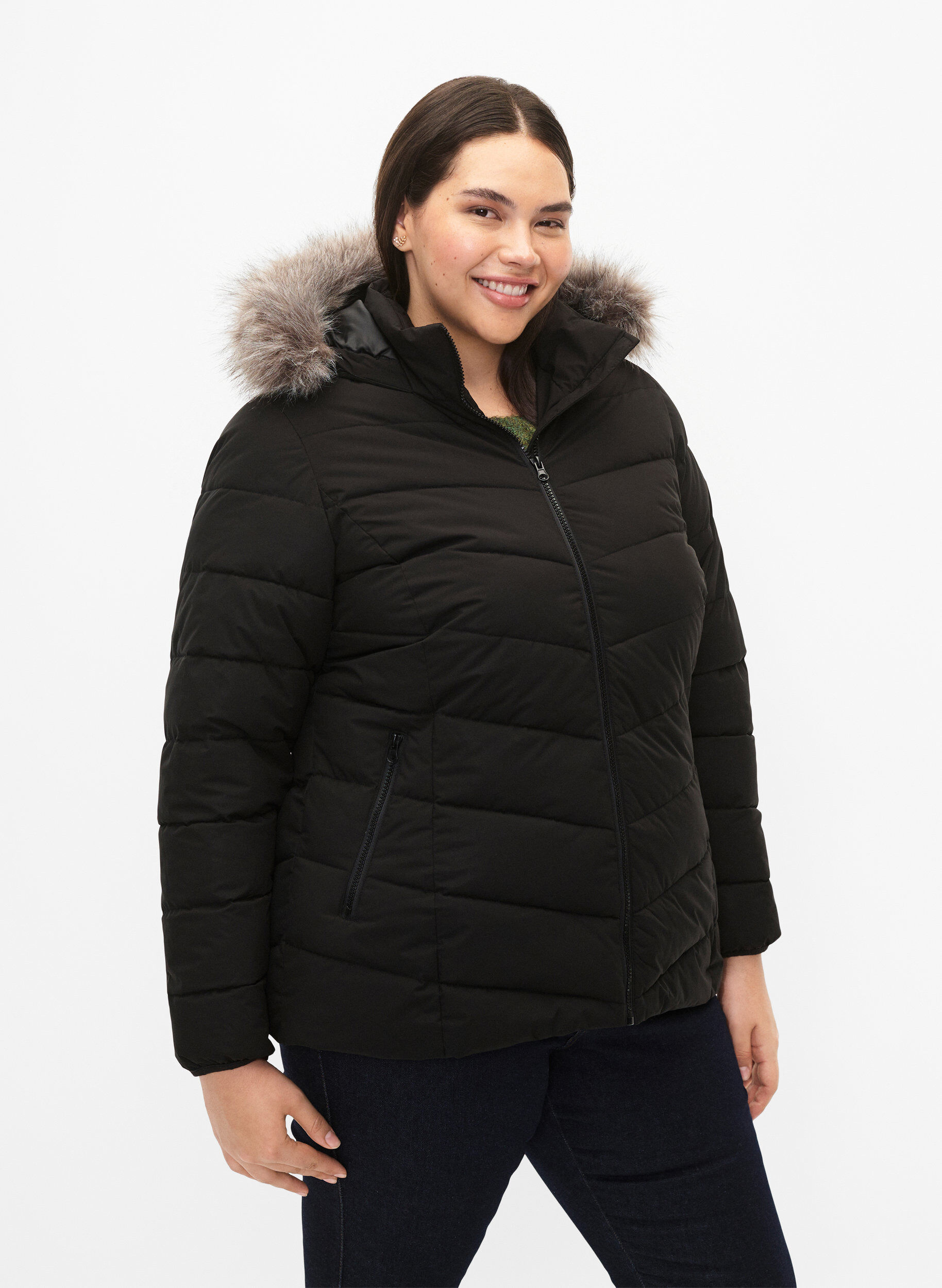 ZizziKort pufferjakke med h&aelig;tte, Sort, Model image number 0