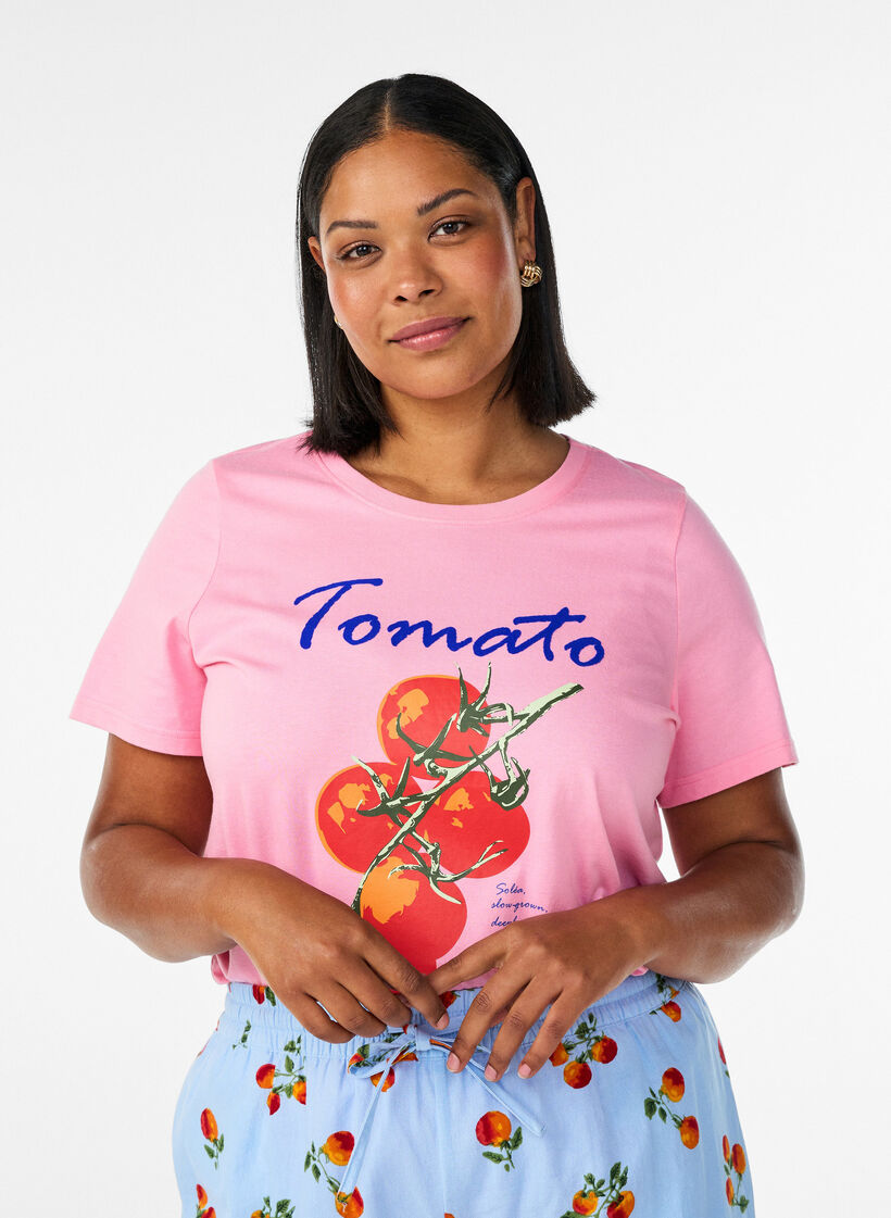 T-shirt i &oslash;kologisk bomuld med tomatprint, Lyser&oslash;d, Model image number 0