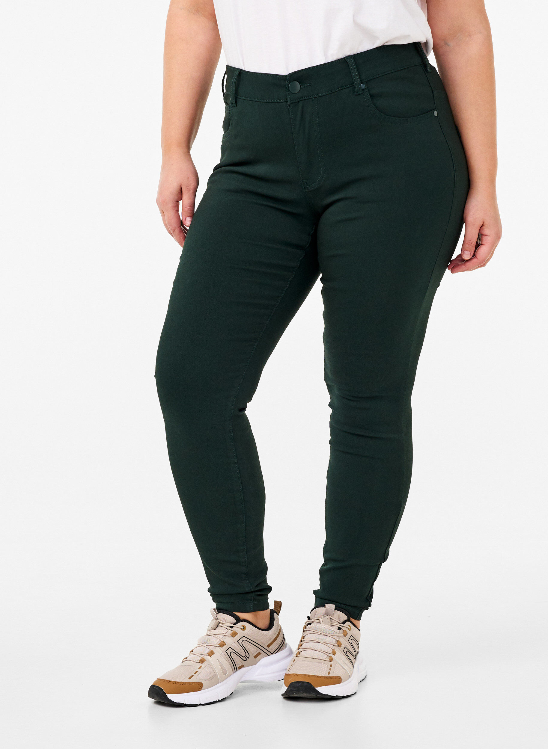 Zizzi Slim fit bukser med lommer, Gr&oslash;n, Model image number 2