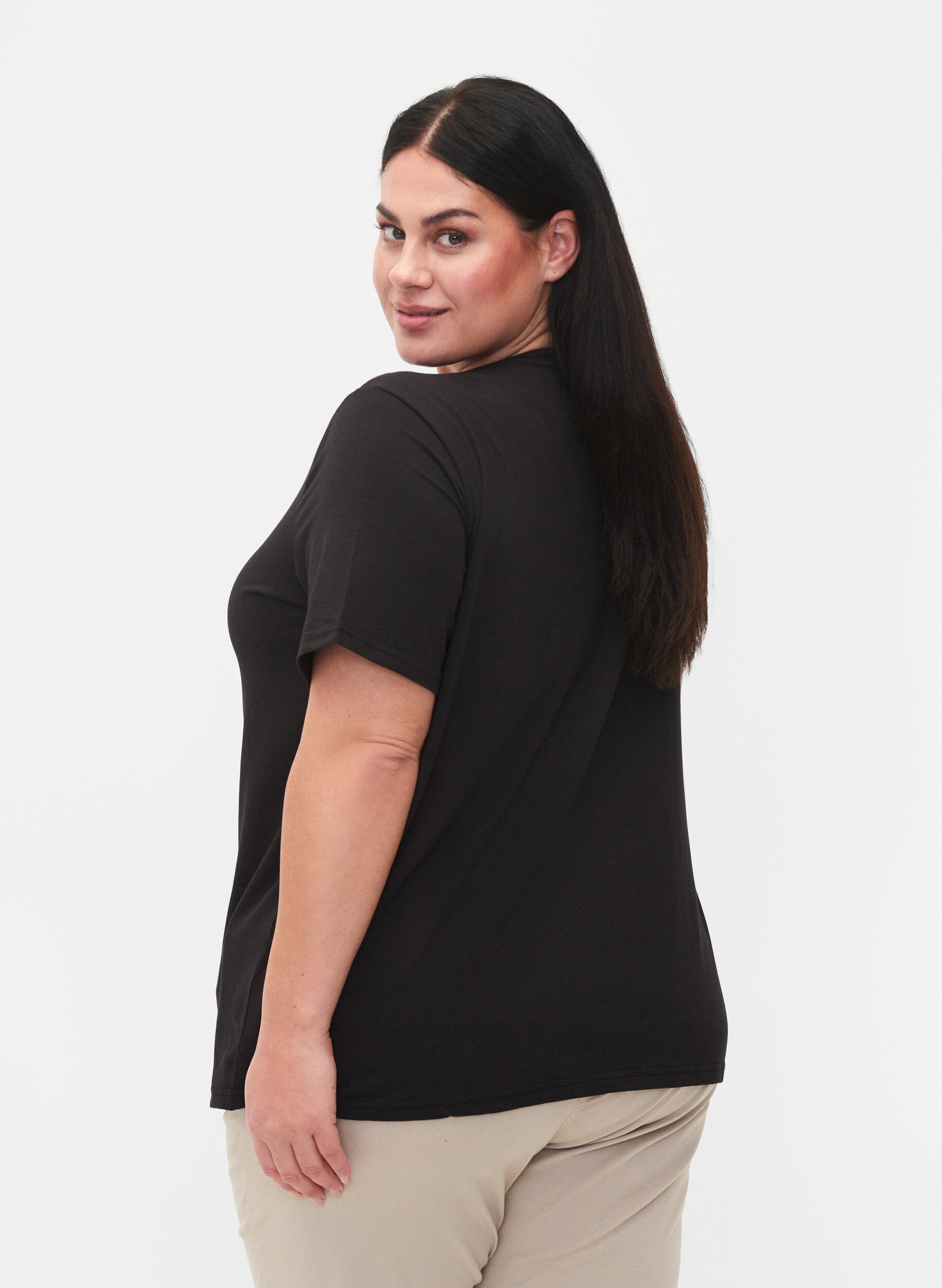 Zizzi T-shirt med v-udsk&aelig;ring og krydsdetalje, Black, Model image number 1