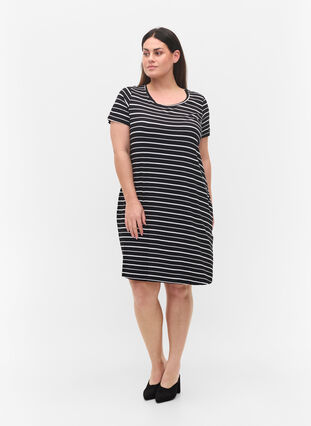 Stribet kjole med korte ærmer, Black w. Stripe, Model image number 2