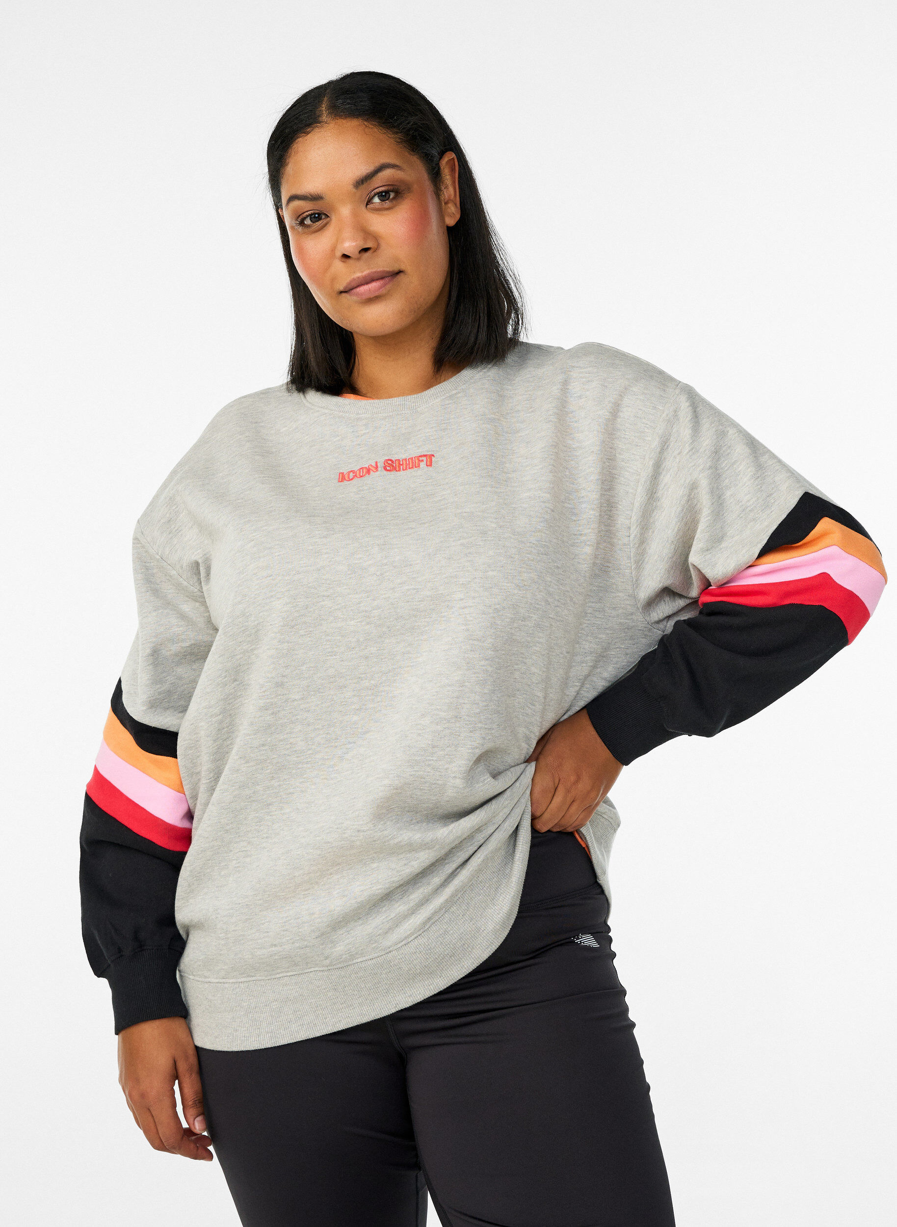 ZizziL&oslash;s sweatshirt med kontrastdetaljer p&aring; &aelig;rmerne, Gr&aring;, Model image number 0