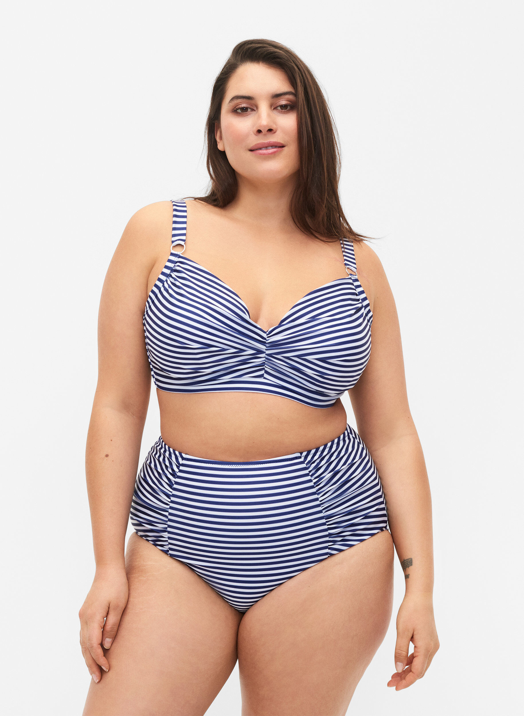Zizzi Stribet bikinitrusse med h&oslash;j talje, Bl&aring;, Model image number 0