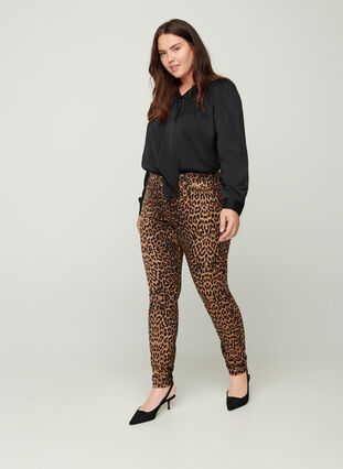 Højtaljede Amy jeans med leopardprint, Leopard, Model image number 2
