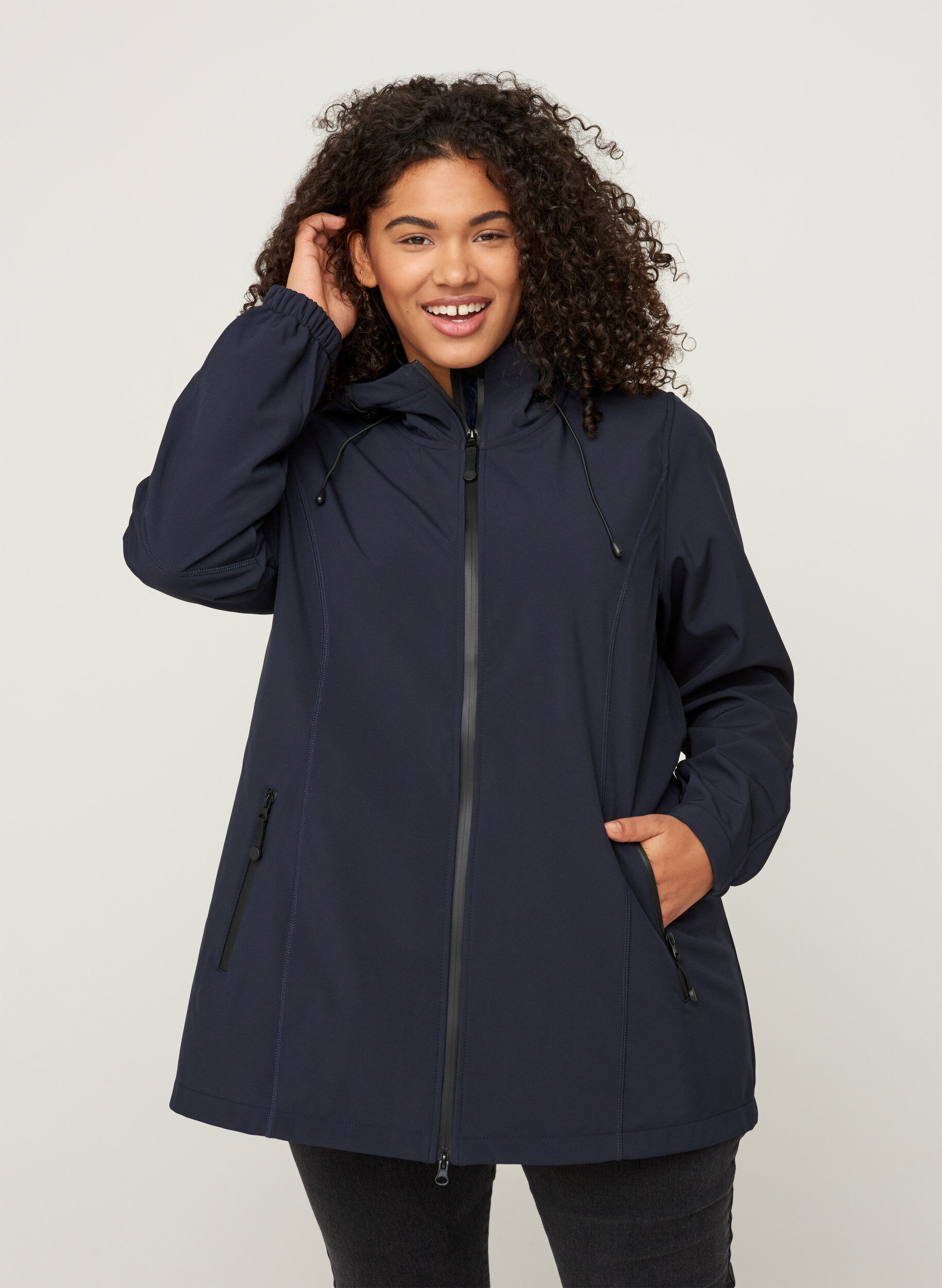 Zizzi Kort softshell jakke med h&aelig;tte, Night Sky, Model image number 0