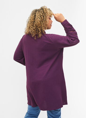 Lang skjorte med blondedetaljer, Deep Purple, Model image number 1