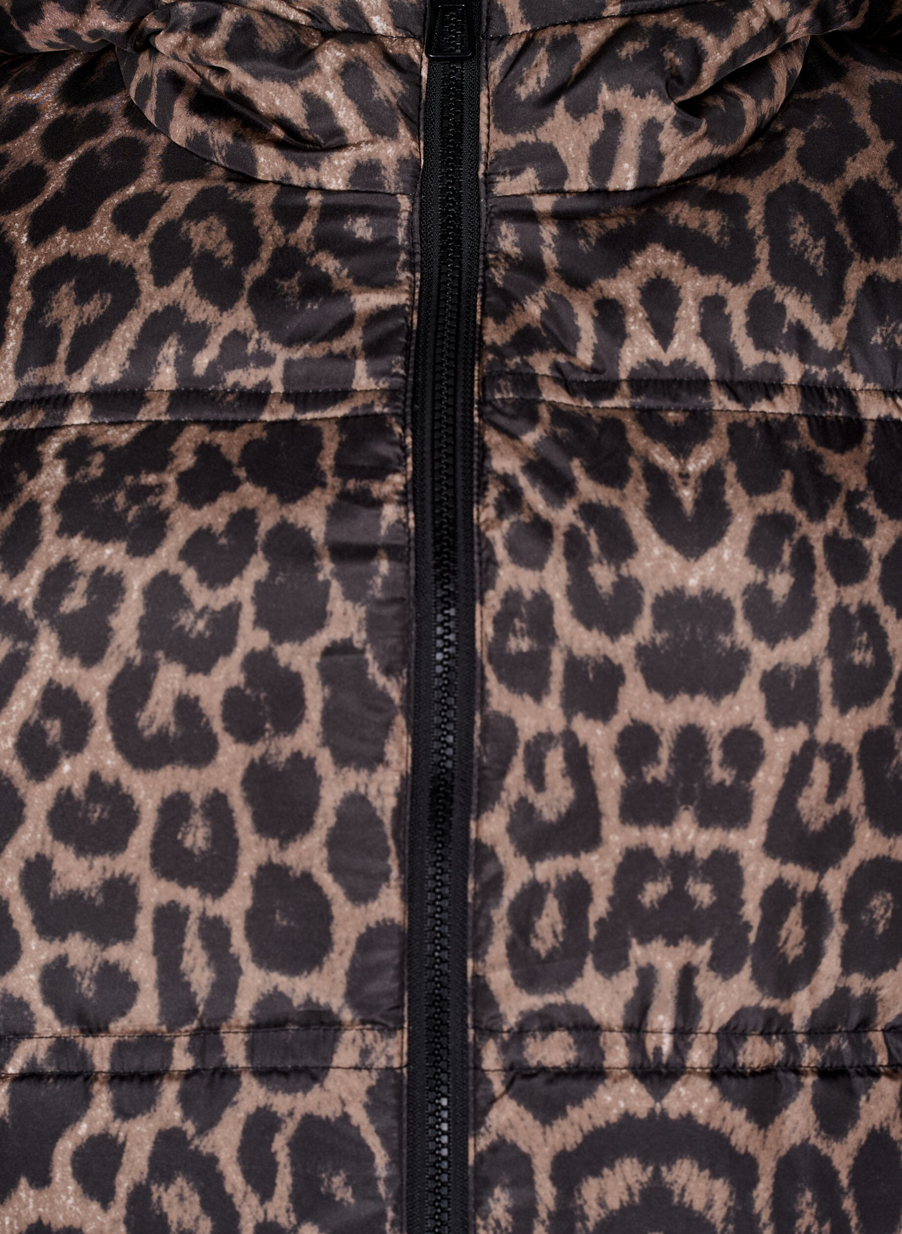 Zizzi Kort pufferjakke med h&aelig;tte og tovejslynl&aring;s., Sort, Packshot image number 2