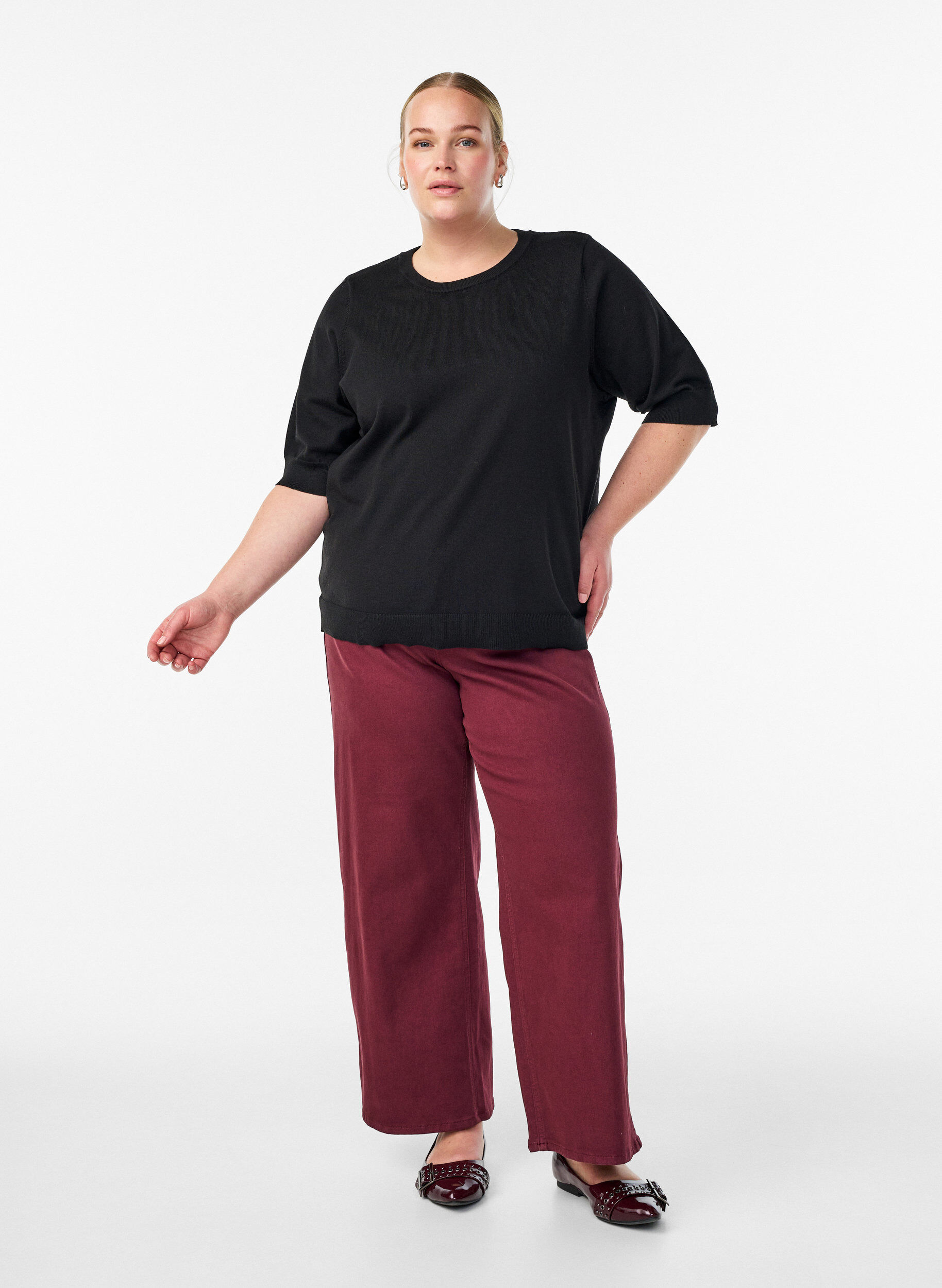 ZizziFinstrikket bluse med korte &aelig;rmer, Sort, Model image number 1