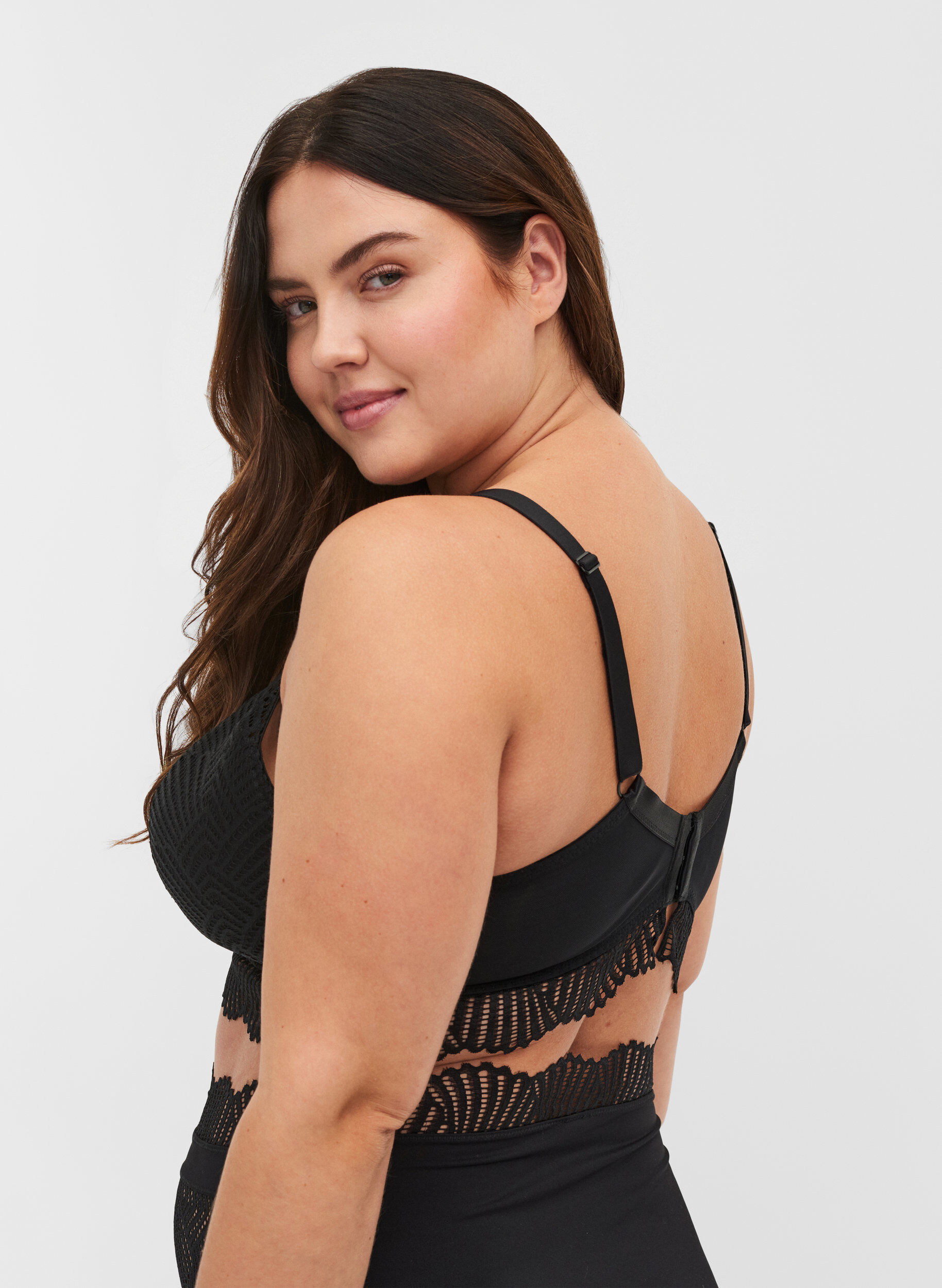 Zizzi Blonde bralette med bl&oslash;d vattering, Black, Model image number 1