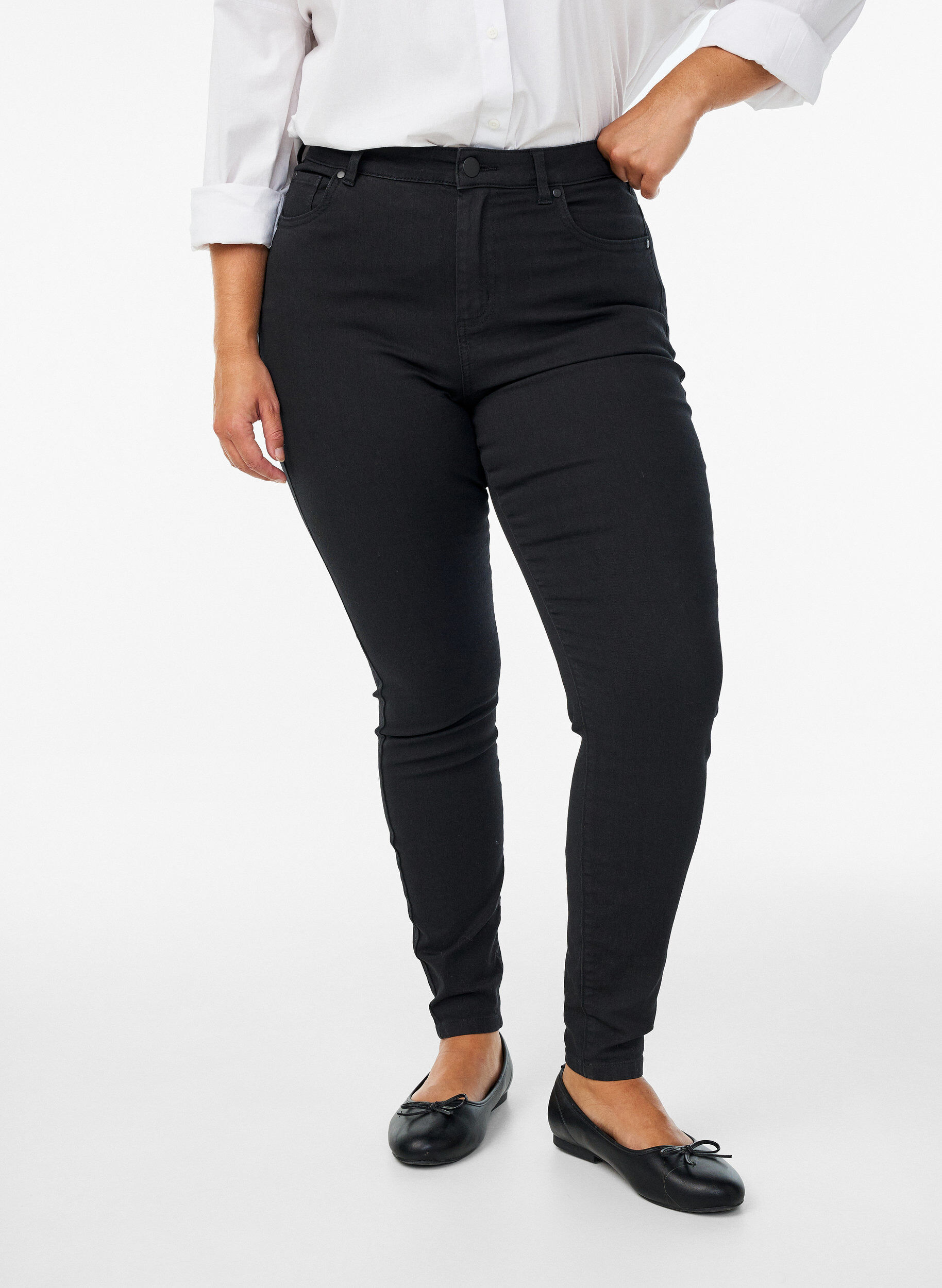 Zizzi Amy jeans med h&oslash;j talje og super slim fit, Sort, Model image number 2