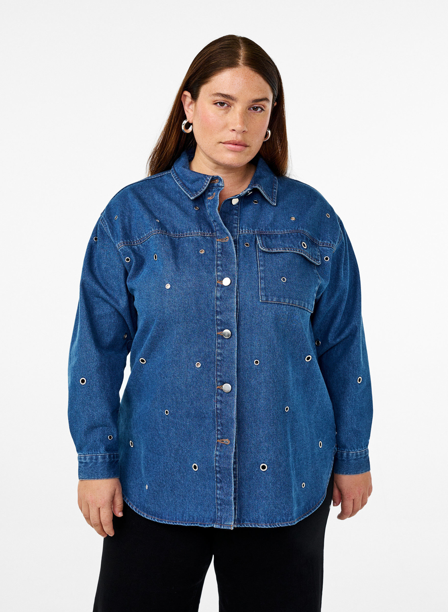 Denim skjorte med eyelets, Bl&aring;, Model