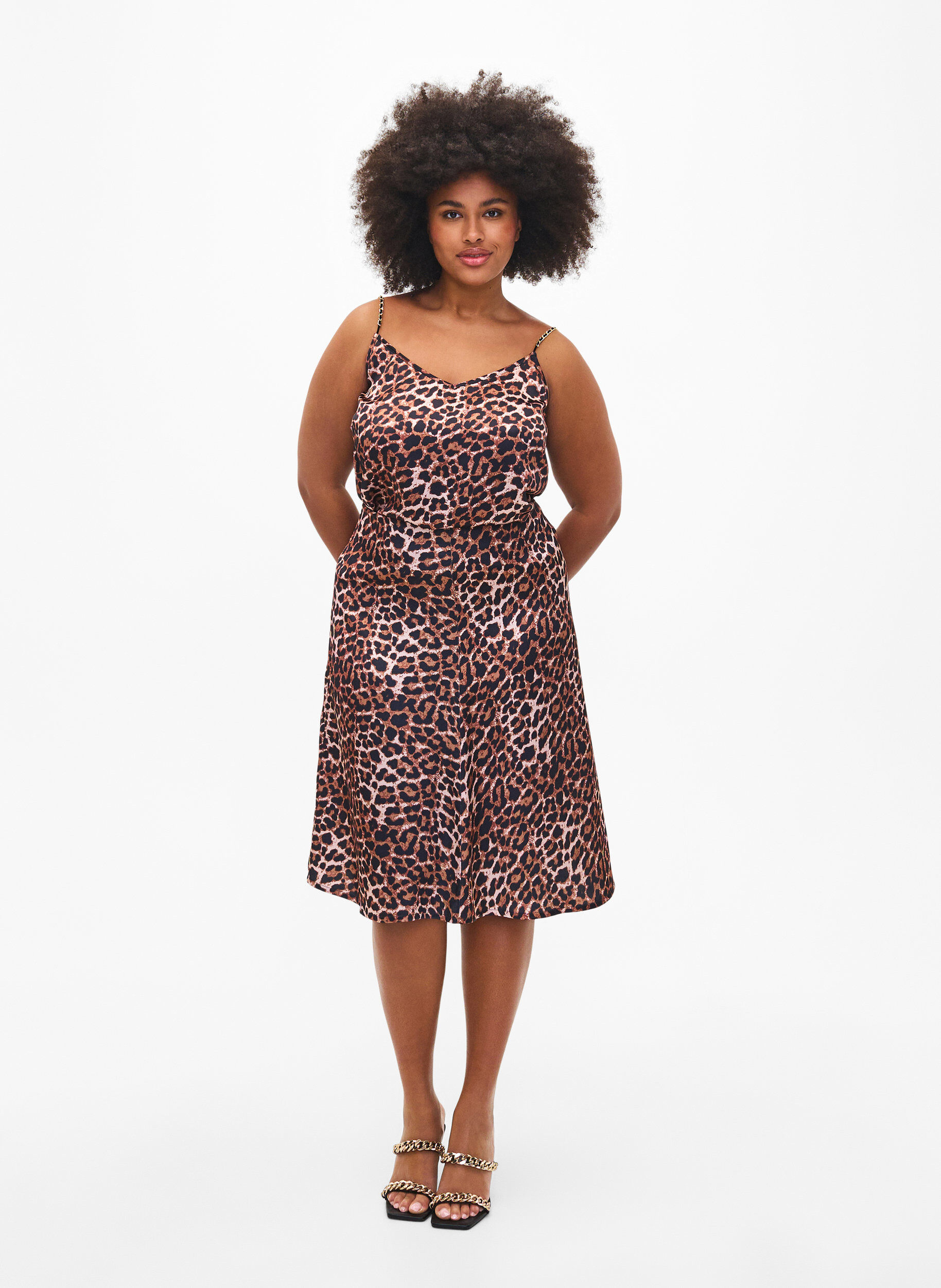 Zizzi Leoprintet top med k&aelig;destropper, Leopard AOP, Model image number 3