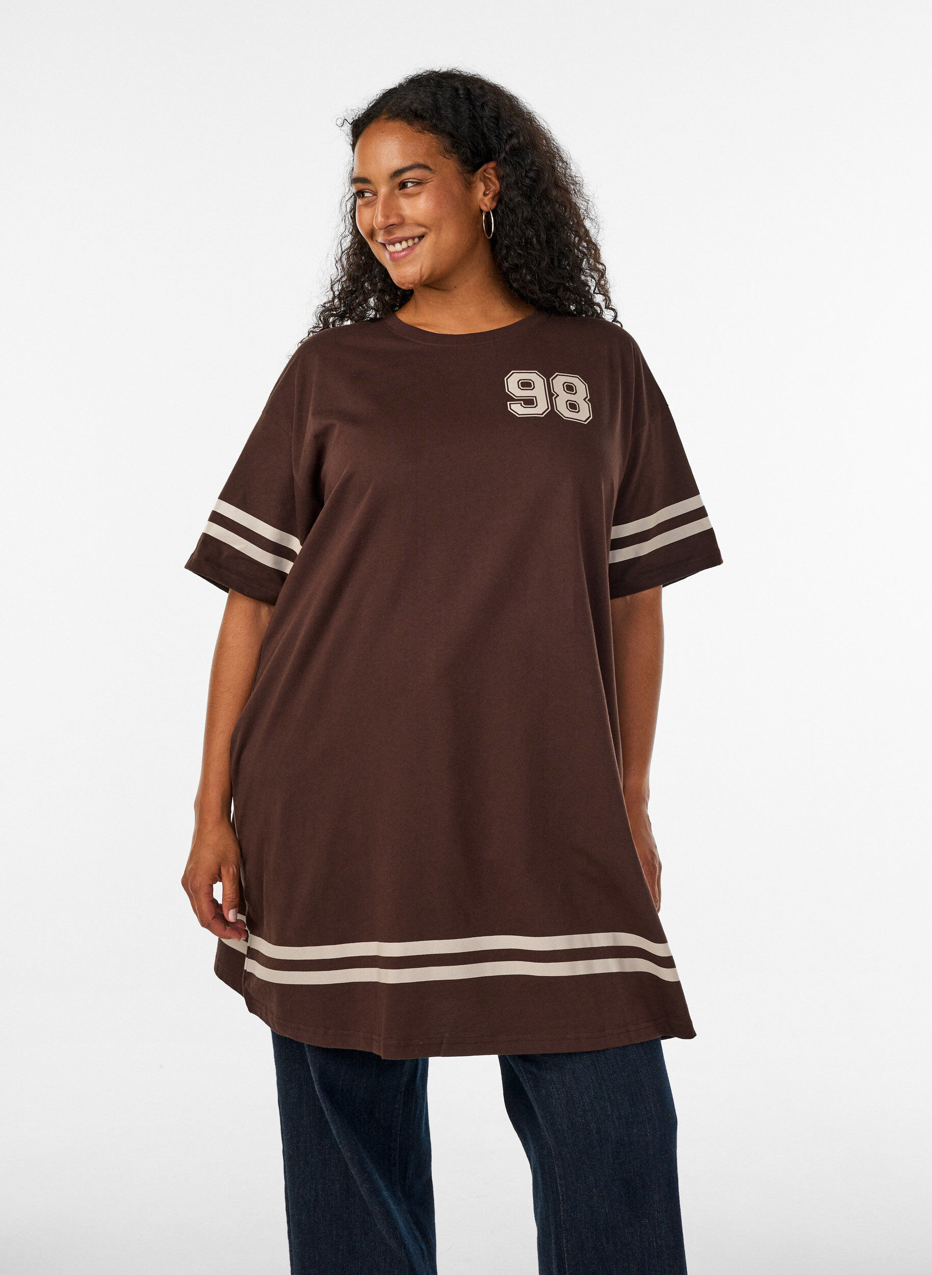 ZizziKort t-shirtkjole med sporty detaljer, Brun, Model image number 0