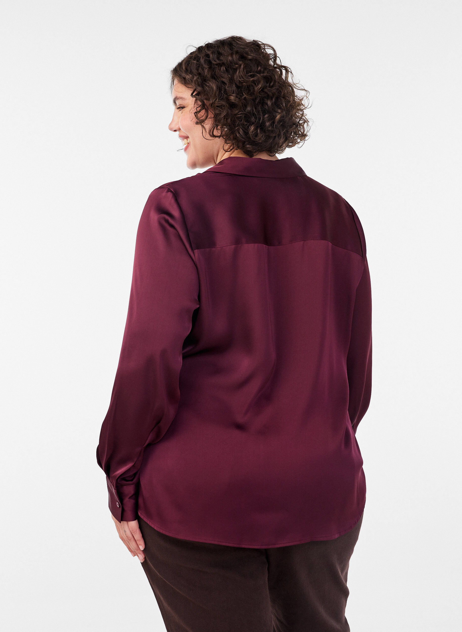ZizziSkjorte med satinlook og sl&aring;-om-effekt, R&oslash;d, Model image number 2