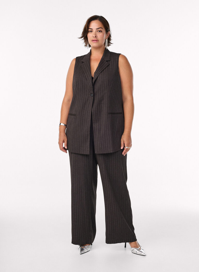 Habitvest med nålestriber og reverskrave, Brun, Model image number 1