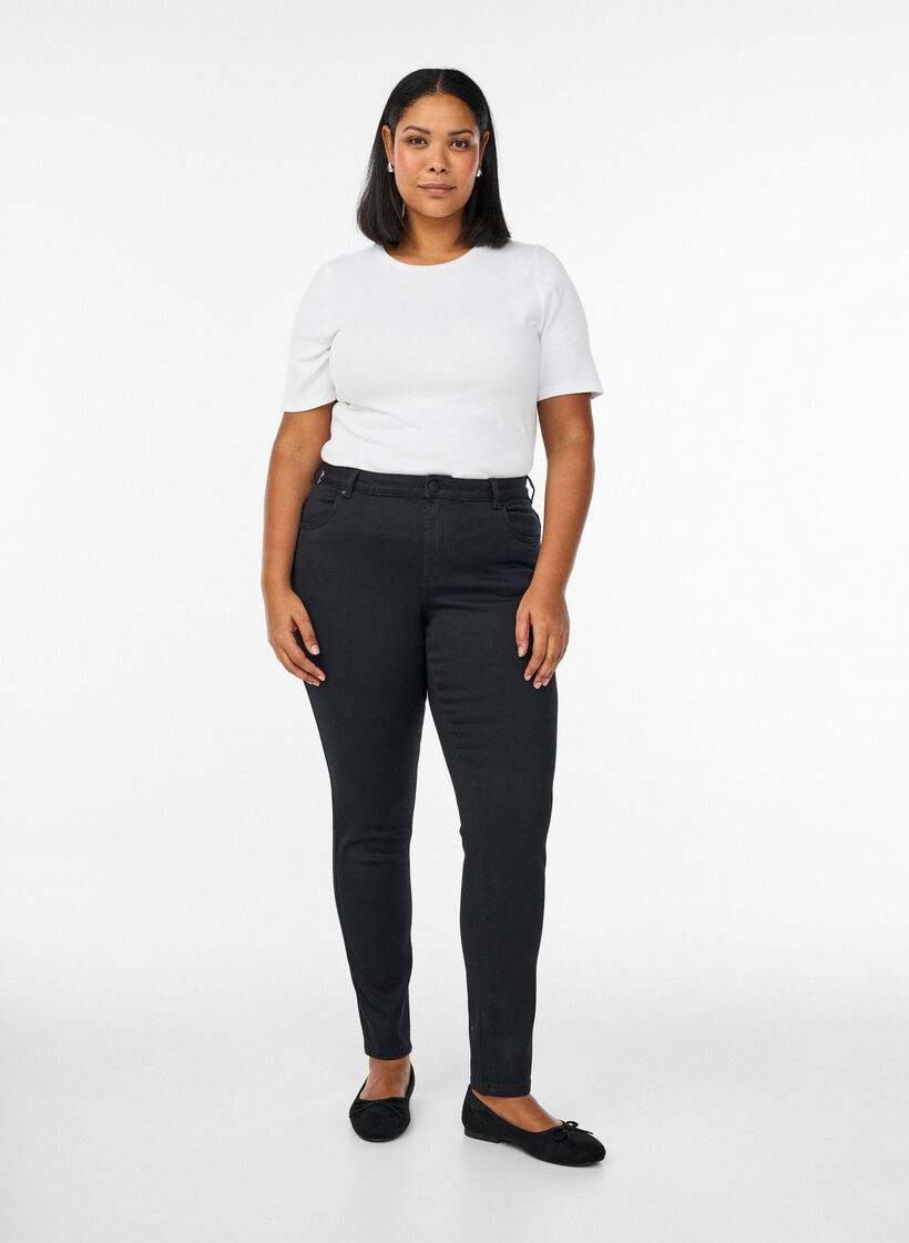 Slim fit Emily jeans med regul&aelig;r talje, Sort, Model image number 0