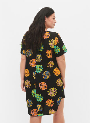 Printet kjole med korte ærmer, Black Big Flower, Model image number 1