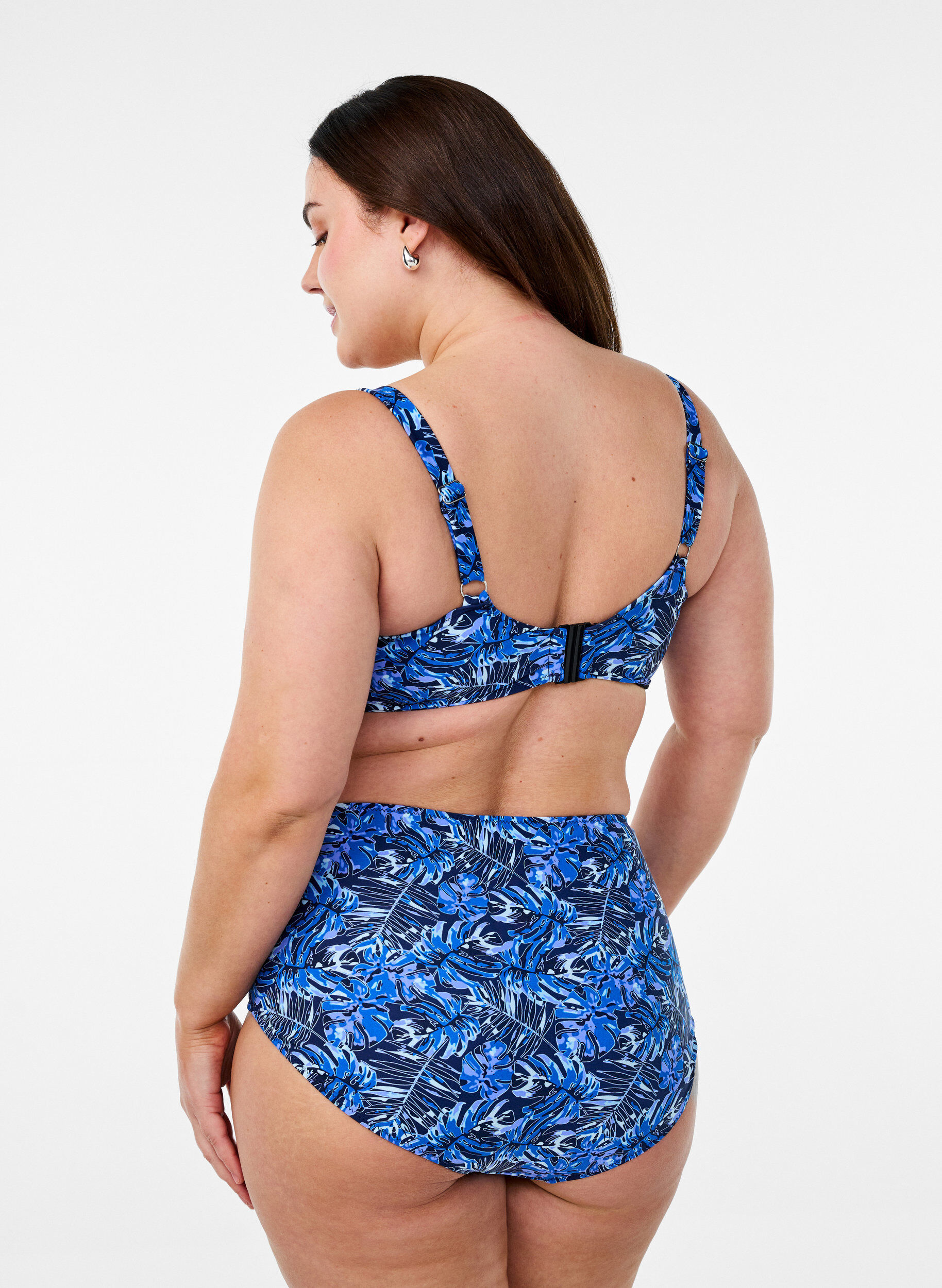 ZizziBikini bh med b&oslash;jle og m&oslash;nster, Bl&aring;, Model image number 2